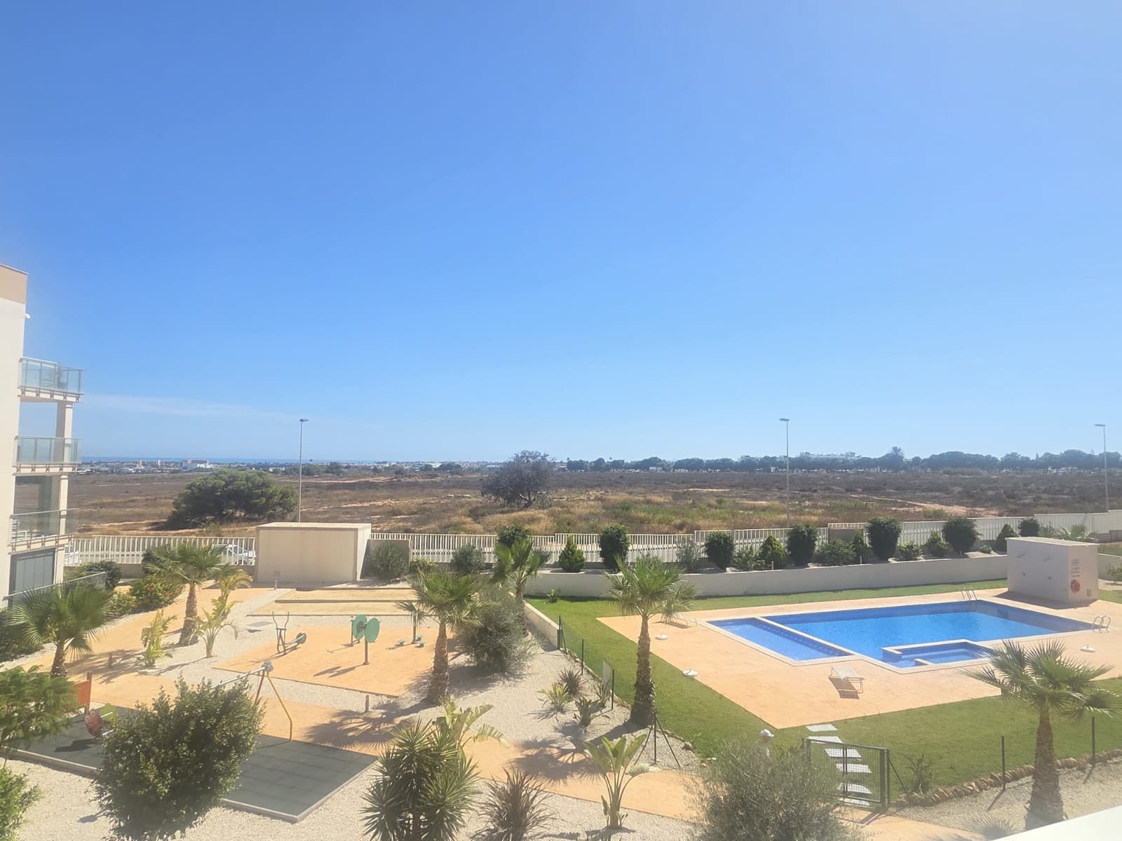 Apartamento Planta Media de 2 dormitorios en Villamartin - 23