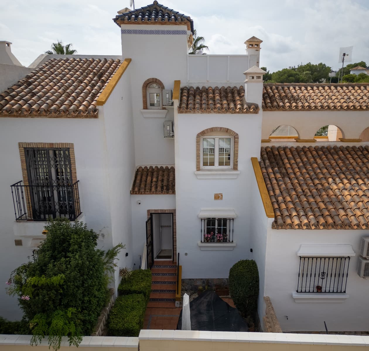 Adosada de 2 dormitorios en Villamartin - 34