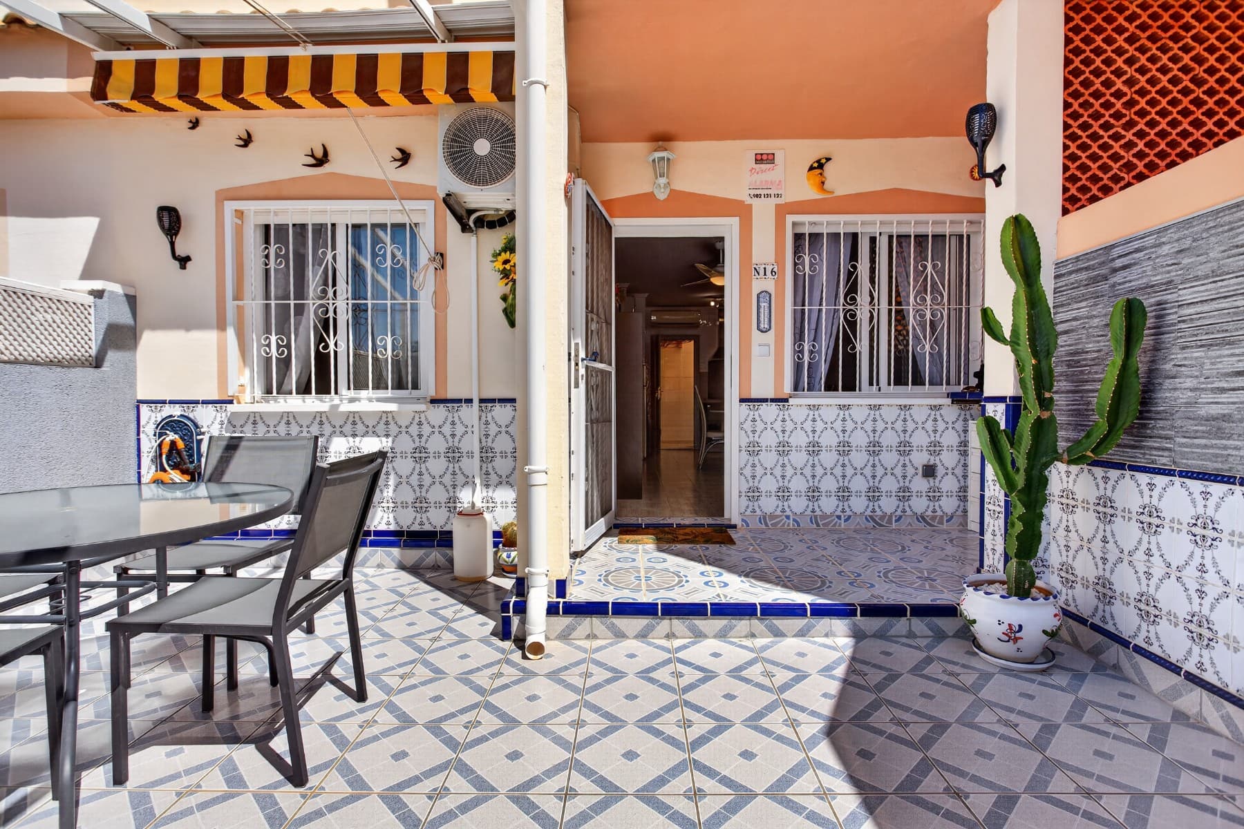 2 bed Middle Floor Apartment in Orihuela Costa - 16