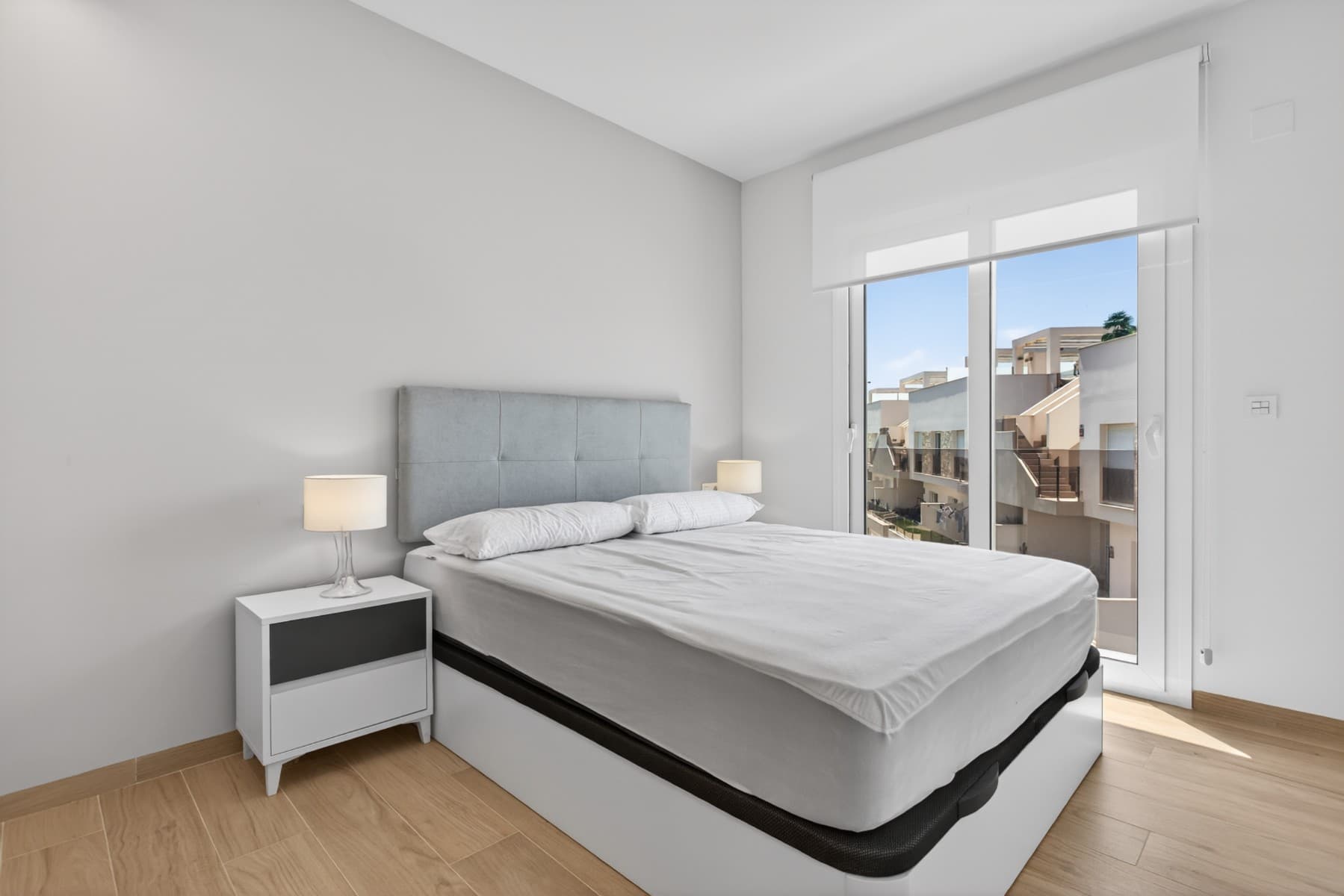 Apartamento Planta Media de 2 dormitorios en Guardamar del Segura - 14