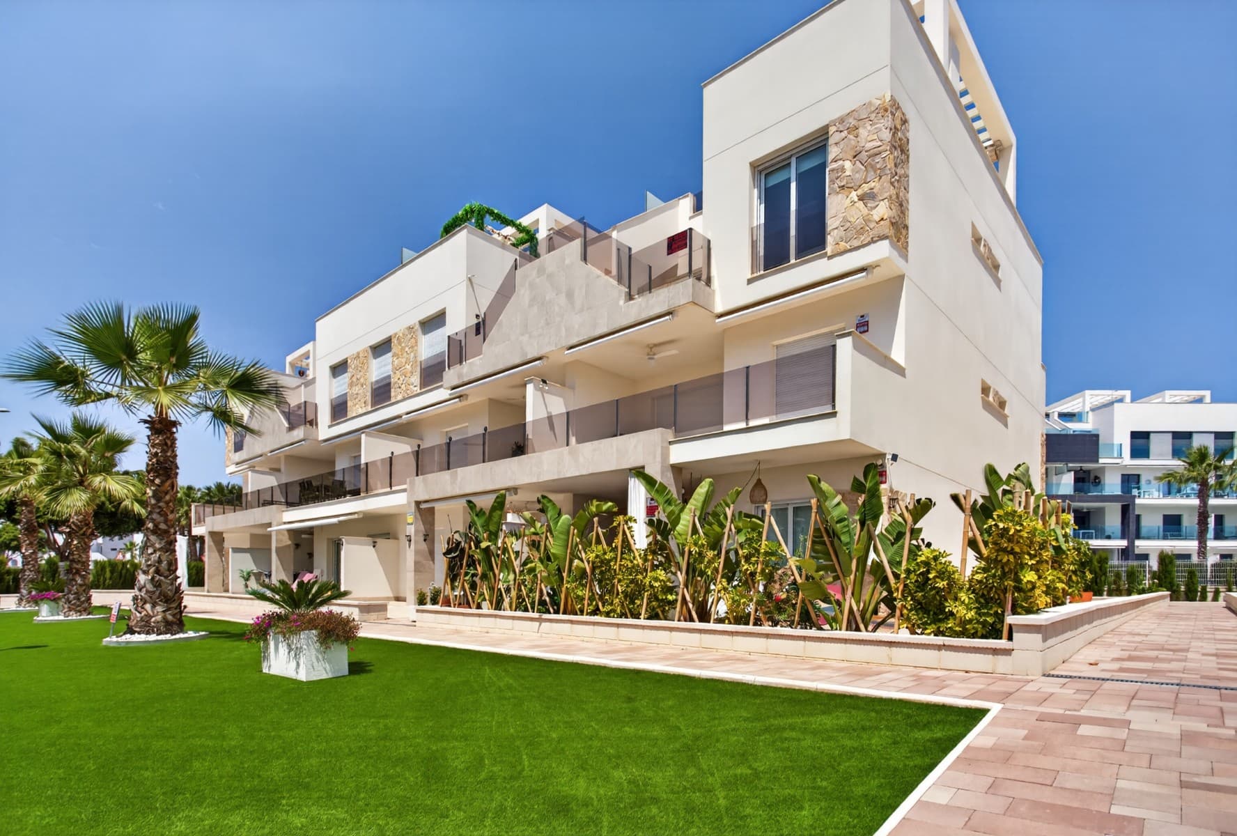Apartamento Planta Media de 2 dormitorios en Guardamar del Segura - 1