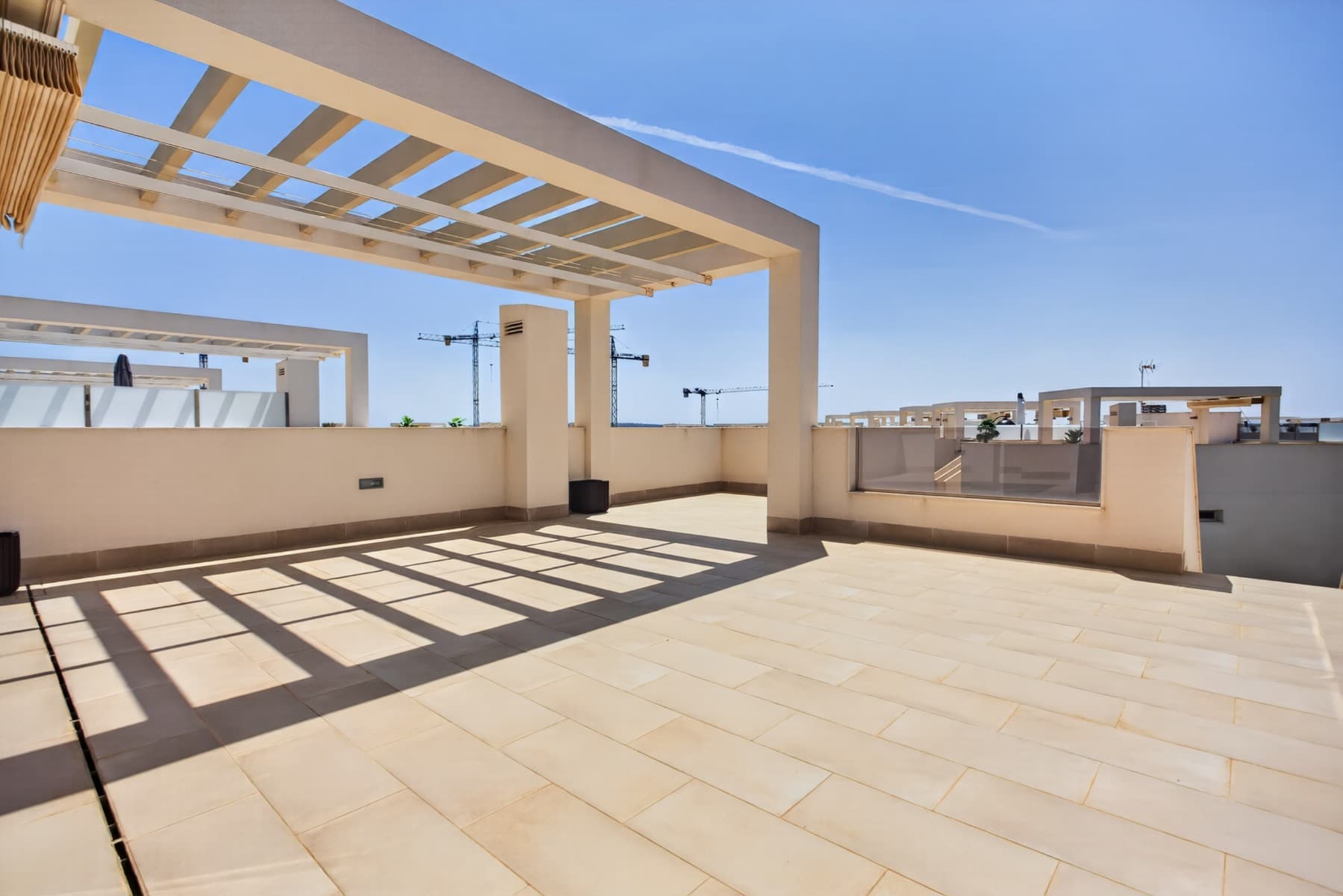 Apartamento Planta Media de 2 dormitorios en Guardamar del Segura - 28