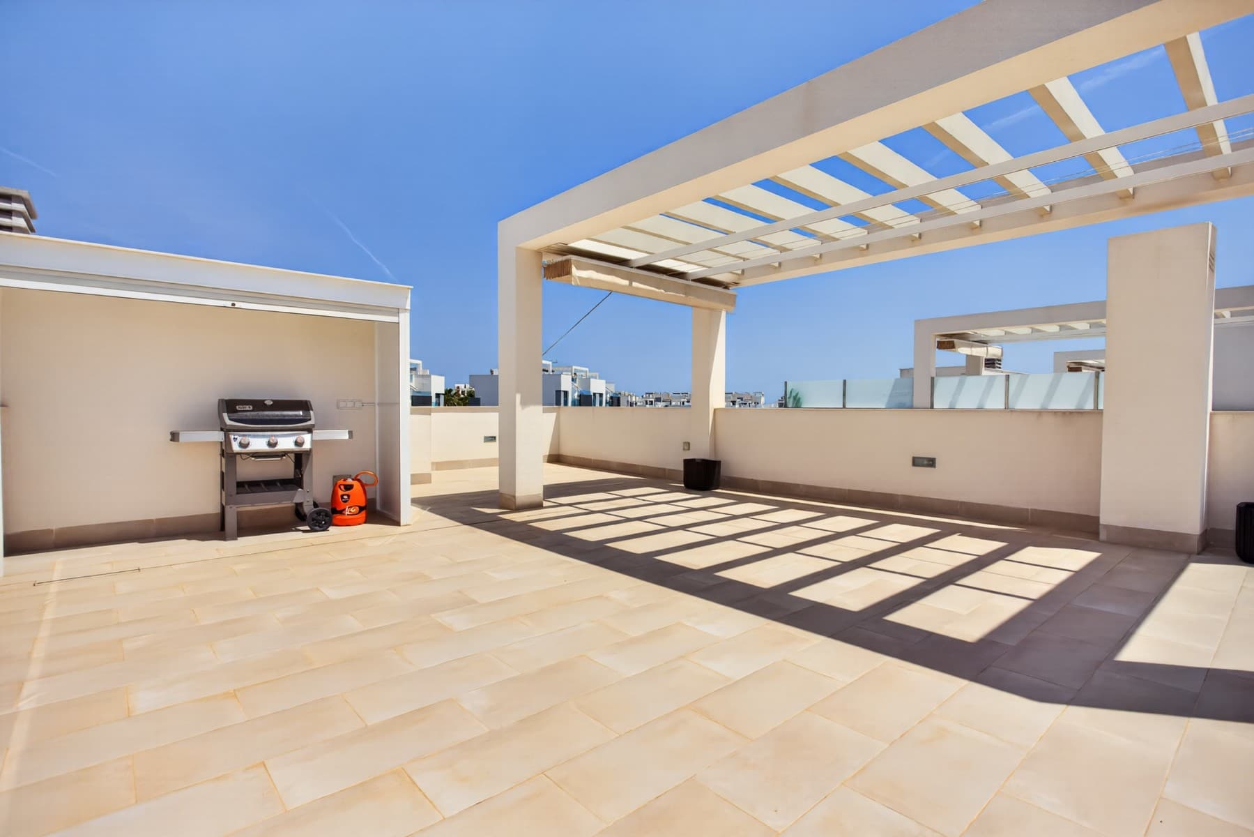 Apartamento Planta Media de 2 dormitorios en Guardamar del Segura - 3