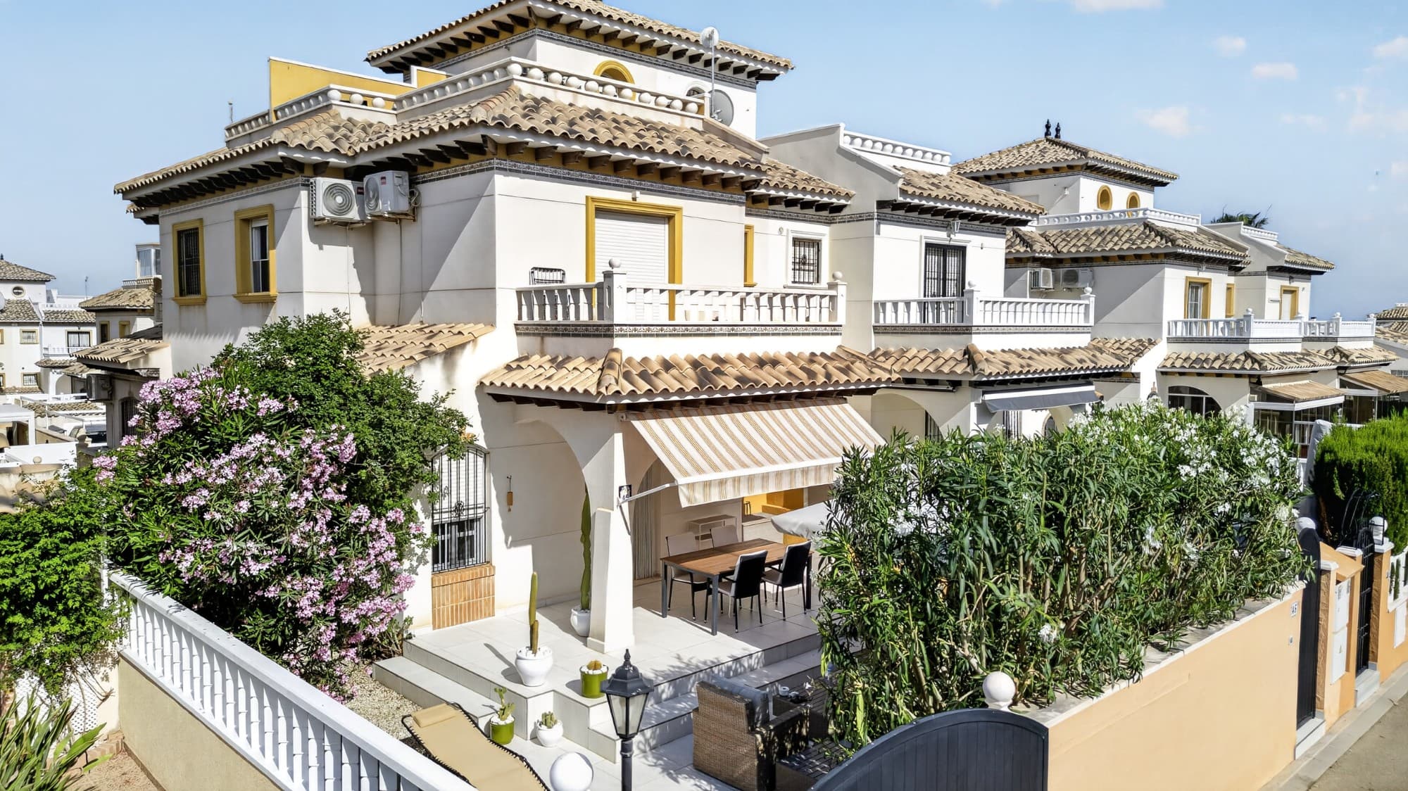 Vrijstaande Villa met 2 slaapkamers in Orihuela Costa - 10