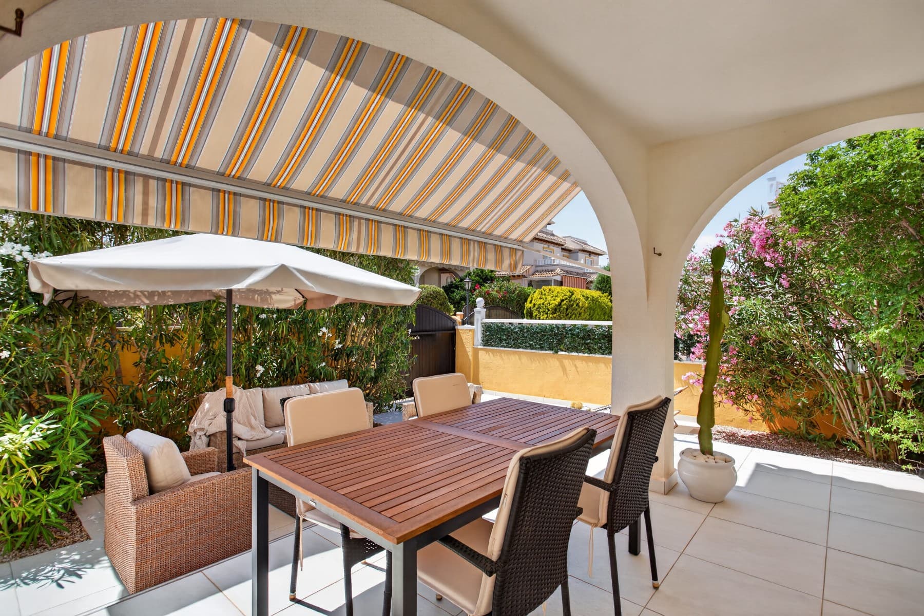 Vrijstaande Villa met 2 slaapkamers in Orihuela Costa - 8