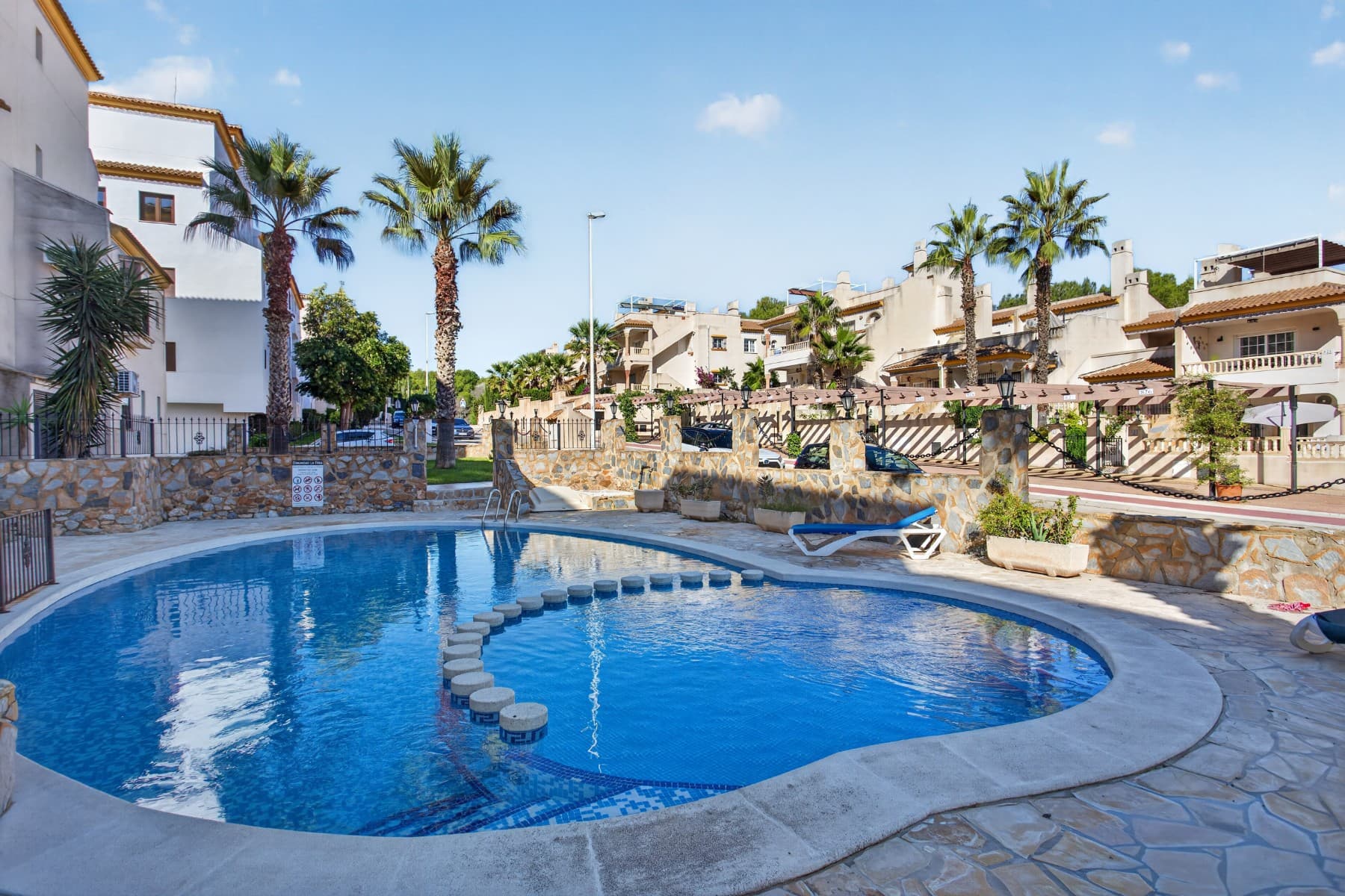 Apartamento Planta Media de 3 dormitorios en Orihuela Costa - 34