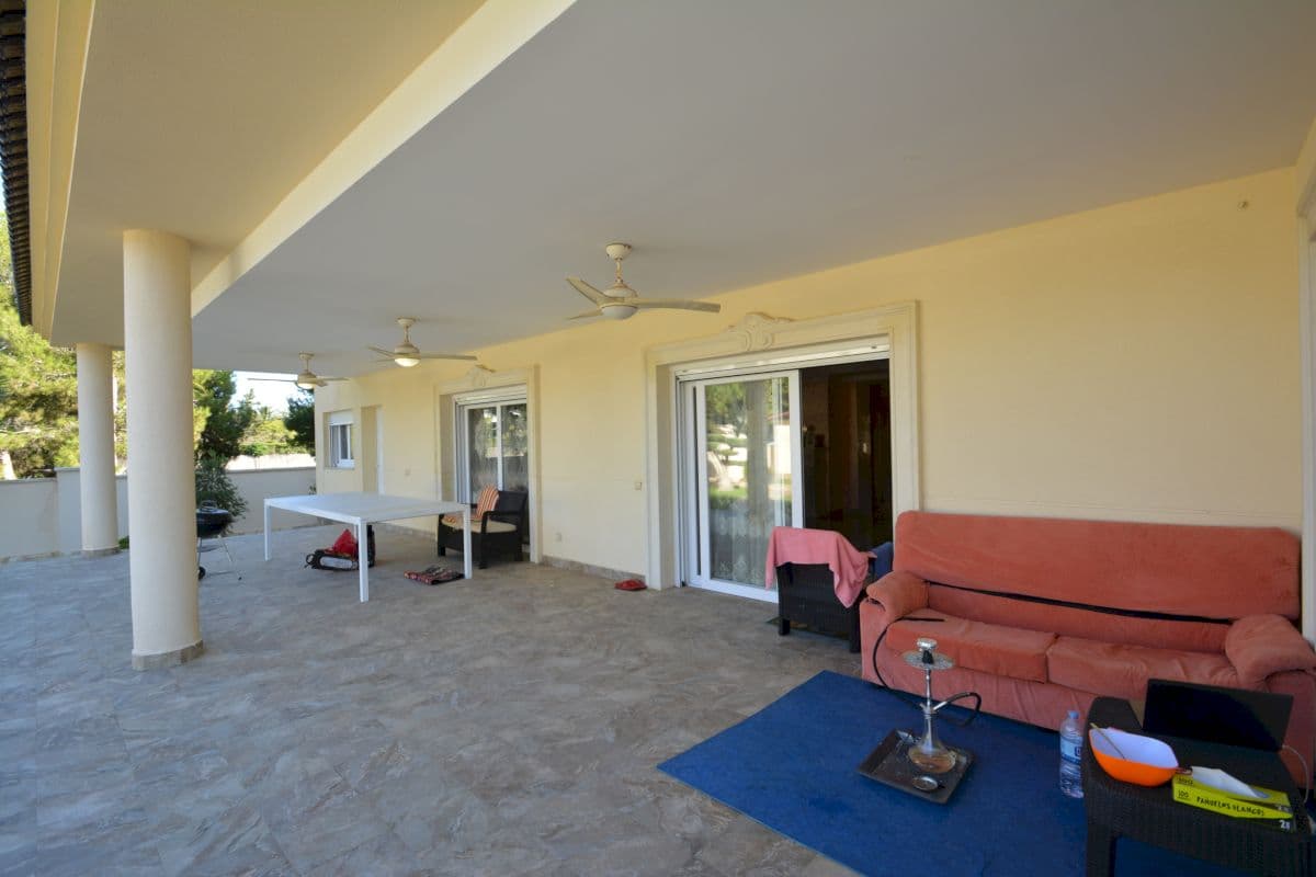 9 bed Detached Villa in Orihuela Costa - 33