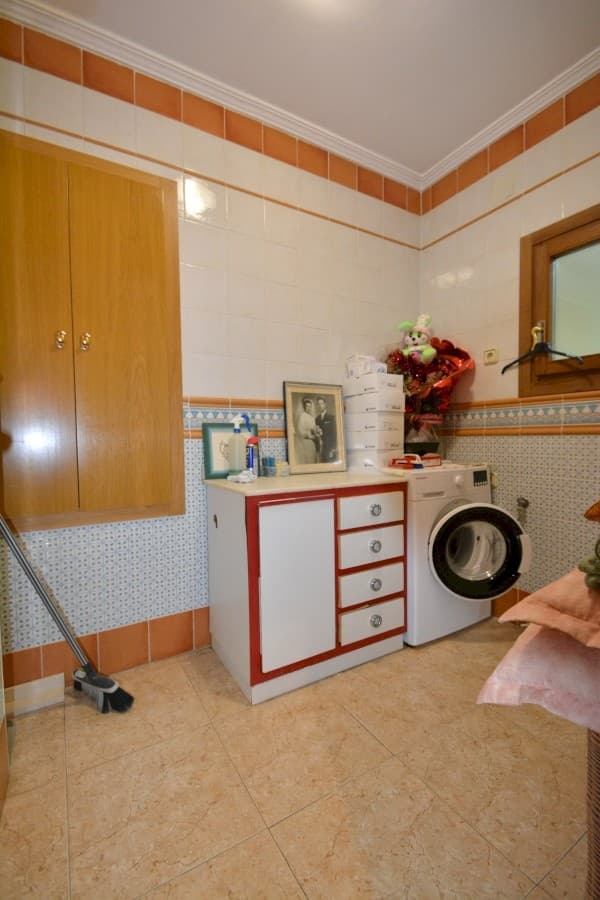 Villa - Chalet de 8 dormitorios en Guardamar del Segura - 14