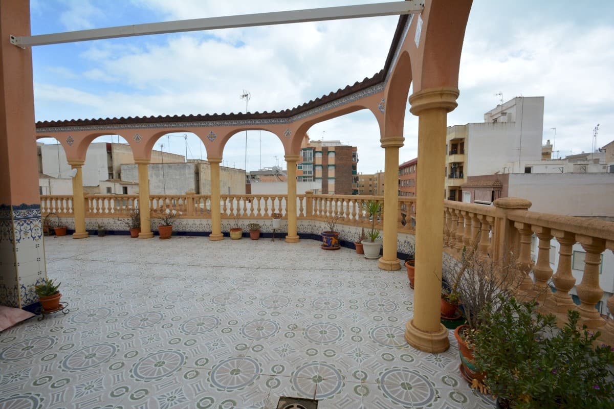 Villa - Chalet de 8 dormitorios en Guardamar del Segura - 5