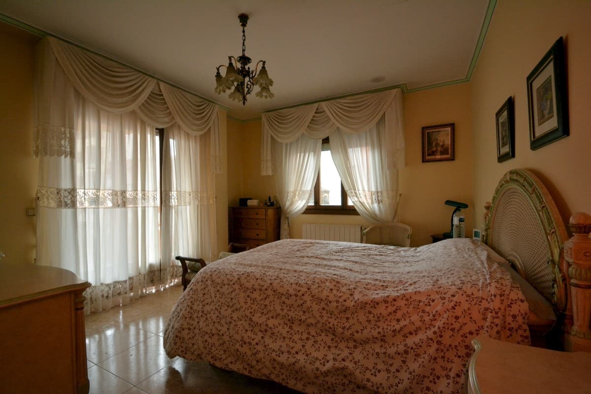 Villa - Chalet de 8 dormitorios en Guardamar del Segura - 8