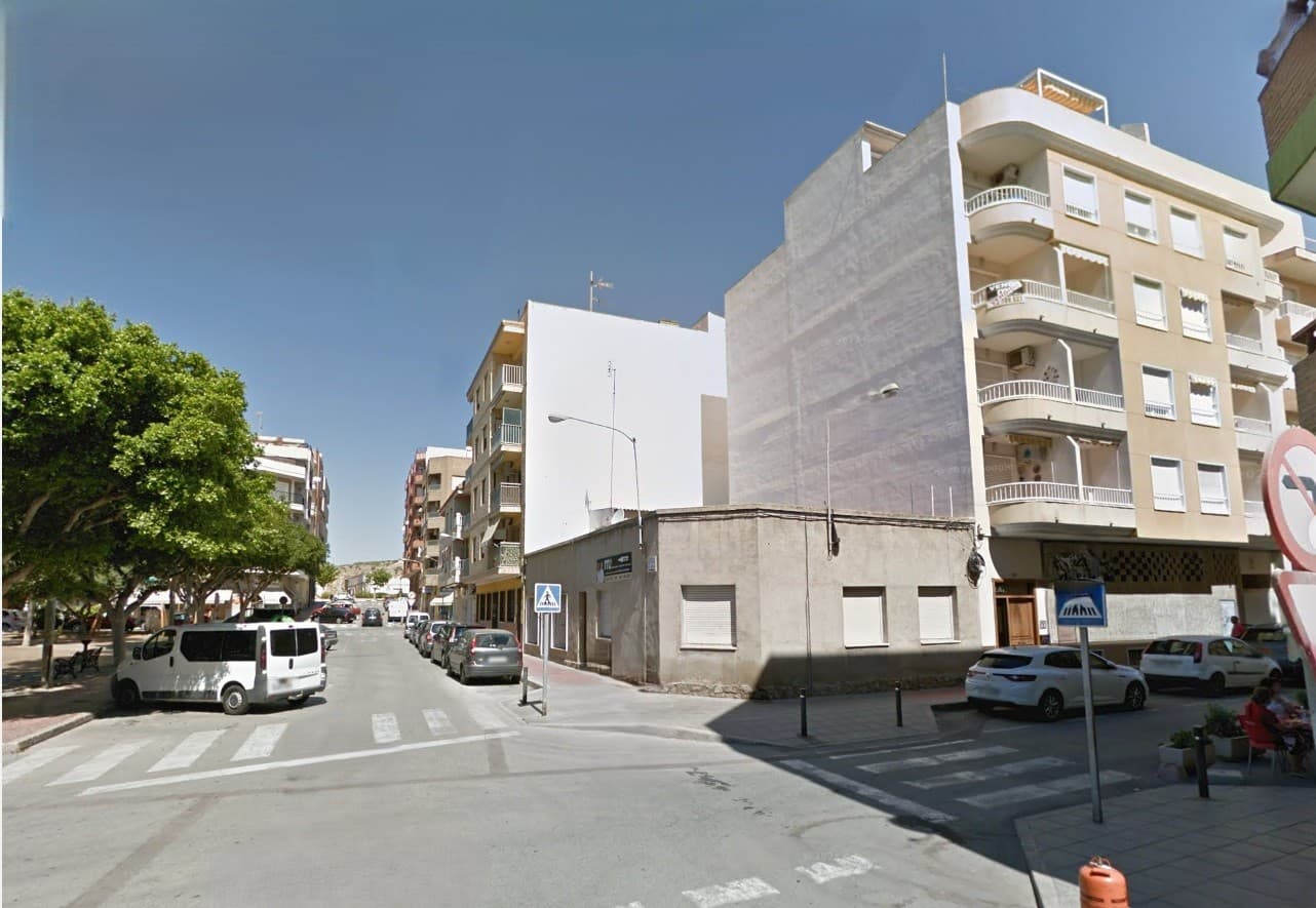 4 bed Townhouse in Guardamar del Segura - 1