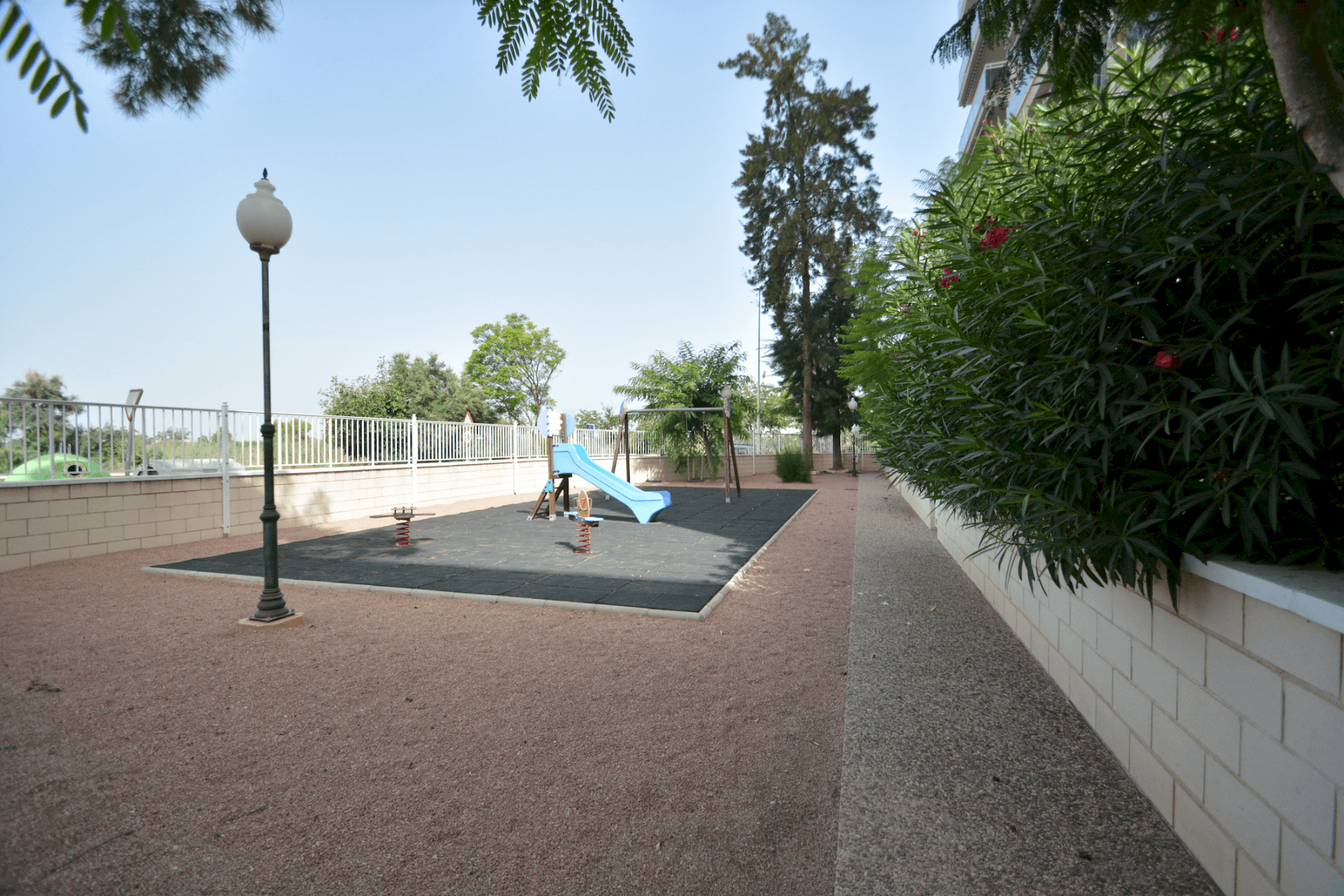 Apartamento Planta Media de 2 dormitorios en Guardamar del Segura - 31
