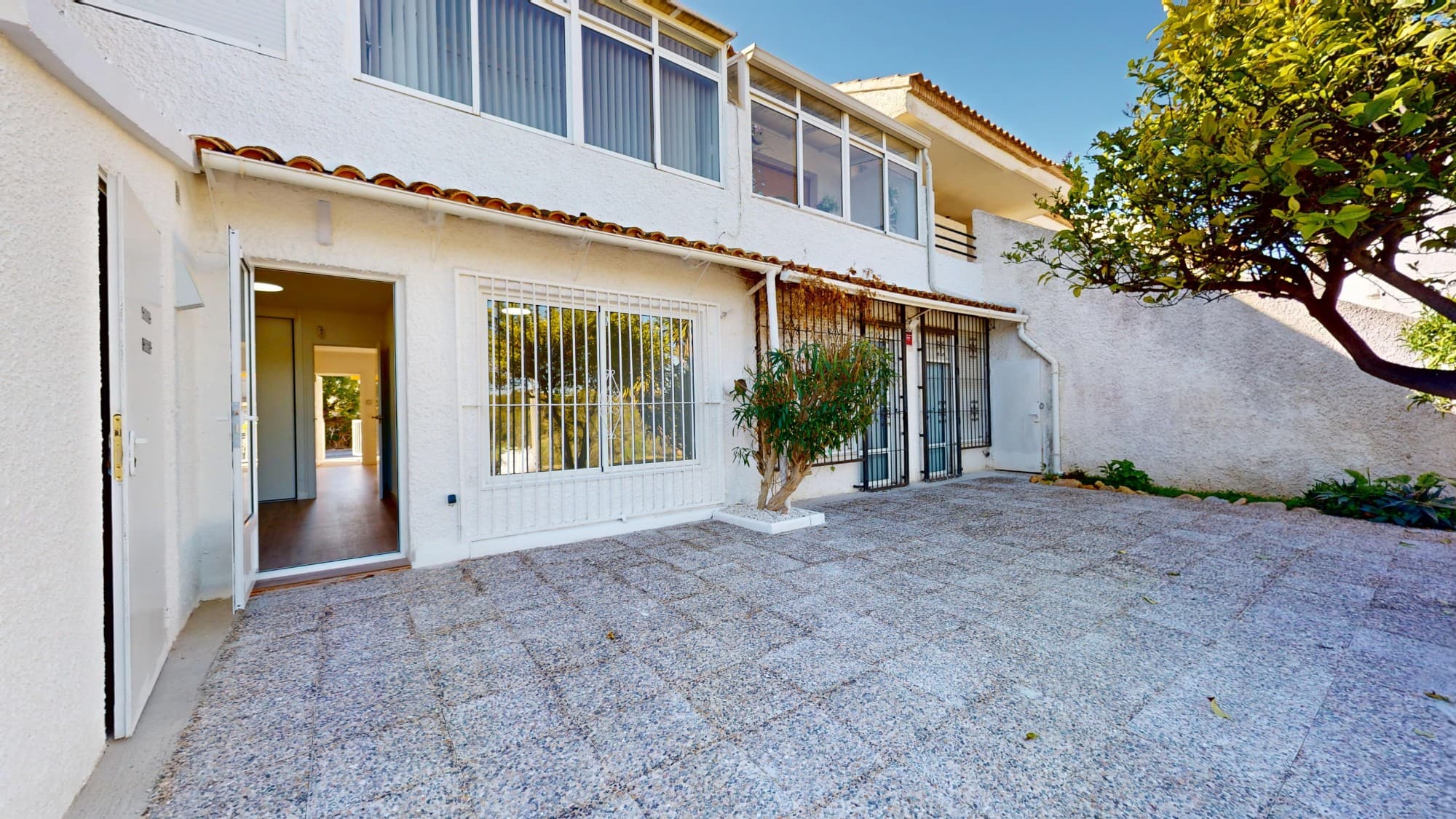 Bungalow de 2 dormitorios en Villamartin - 26