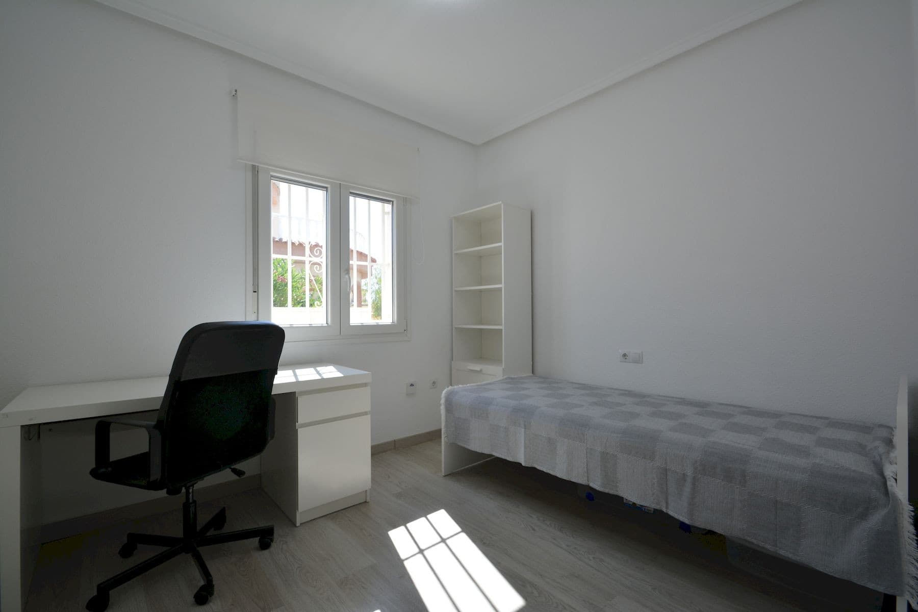 Villa - Chalet de 4 dormitorios en Ciudad Quesada - 17
