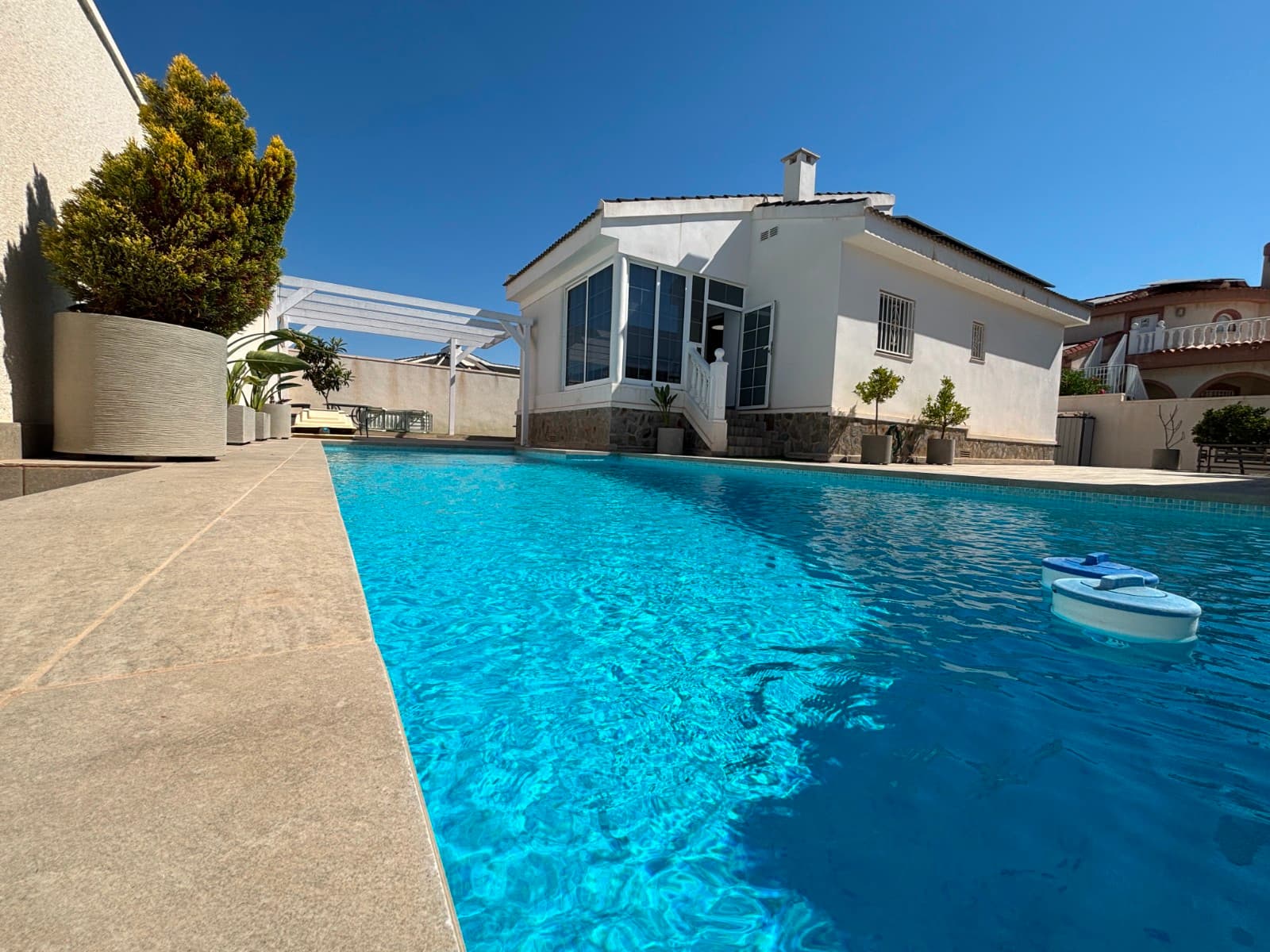 Villa - Chalet de 4 dormitorios en Ciudad Quesada - 1