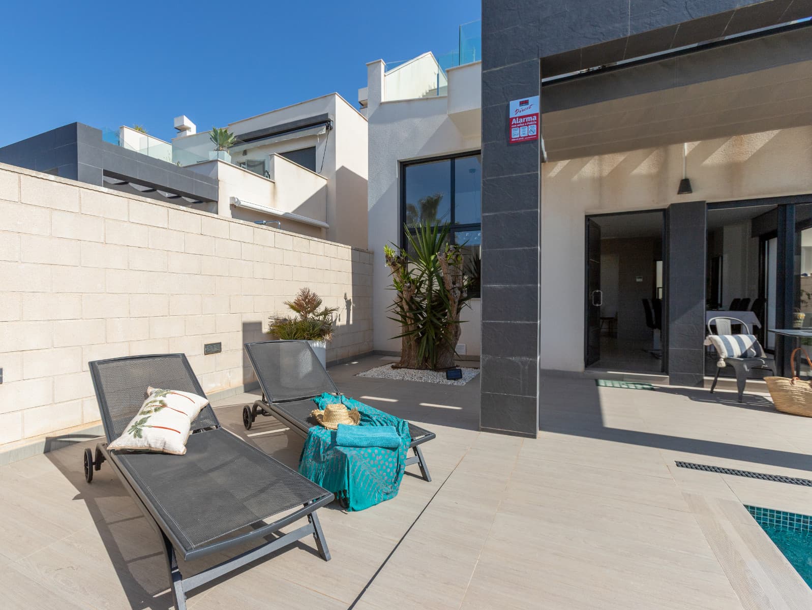 Vrijstaande Villa met 3 slaapkamers in Ciudad Quesada - 2