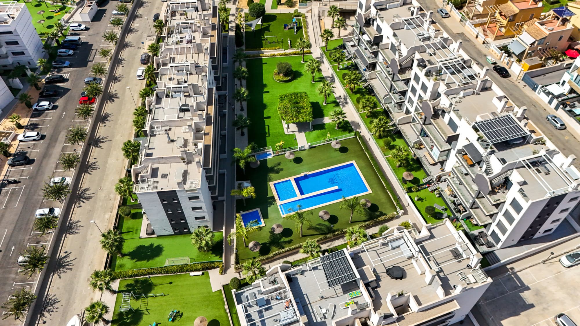 Apartamento Planta Media de 2 dormitorios en Orihuela Costa - 31