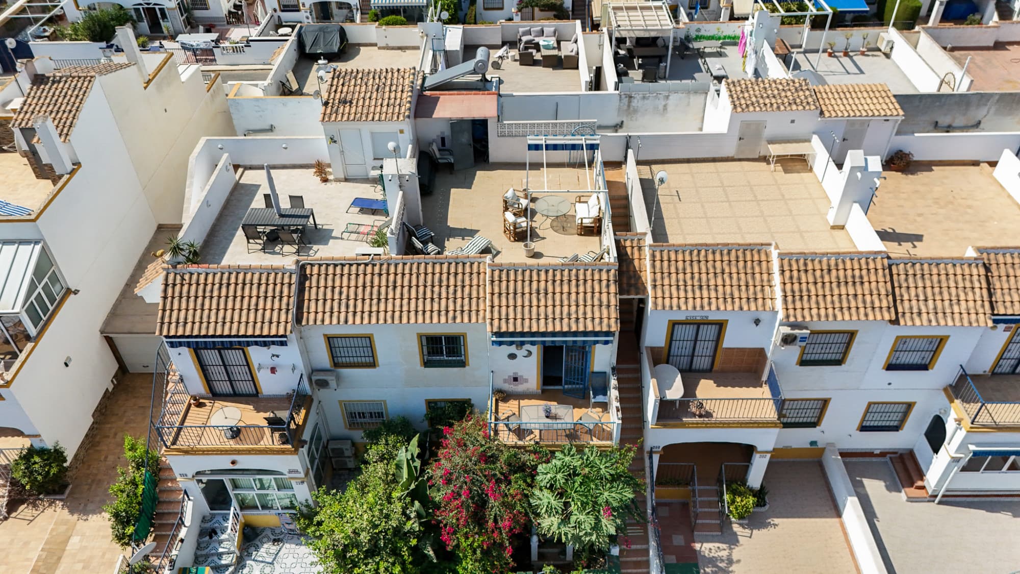 Apartamento Planta Media de 3 dormitorios en Orihuela Costa - 17