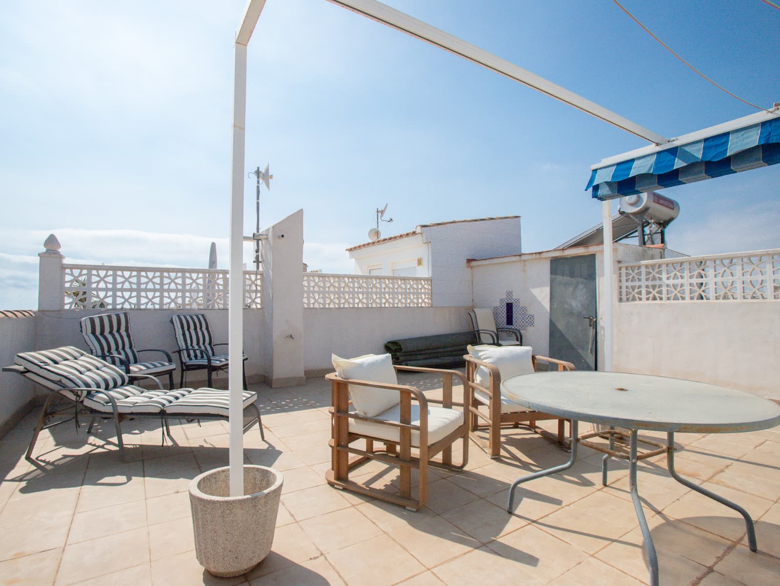 Apartamento Planta Media de 3 dormitorios en Orihuela Costa - 20