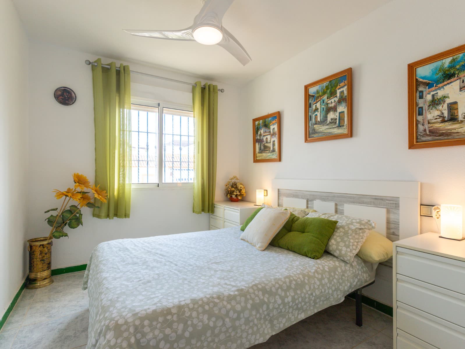 Apartamento Planta Media de 3 dormitorios en Orihuela Costa - 12