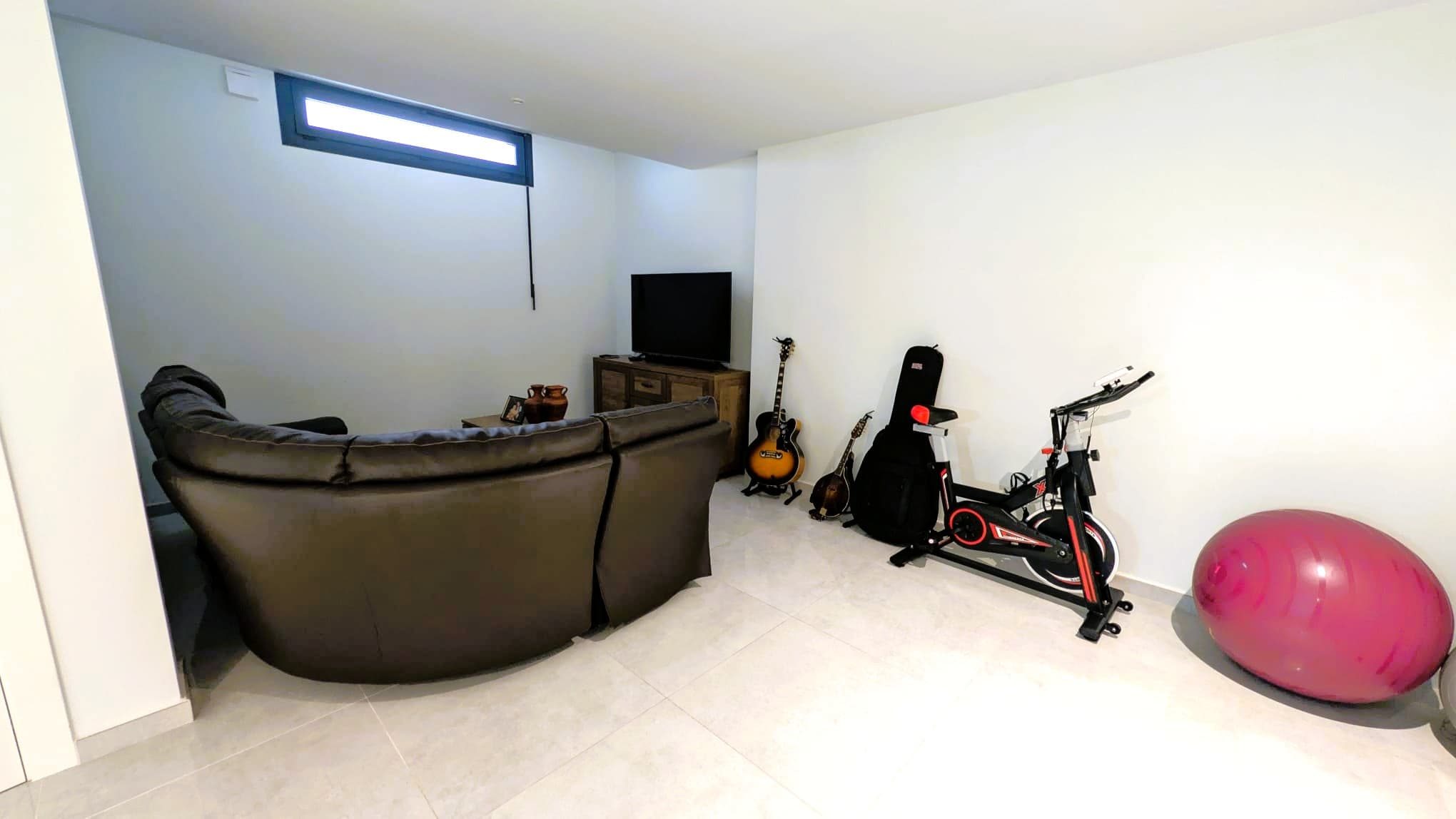 4 bed Detached Villa in Cabo Roig - 7