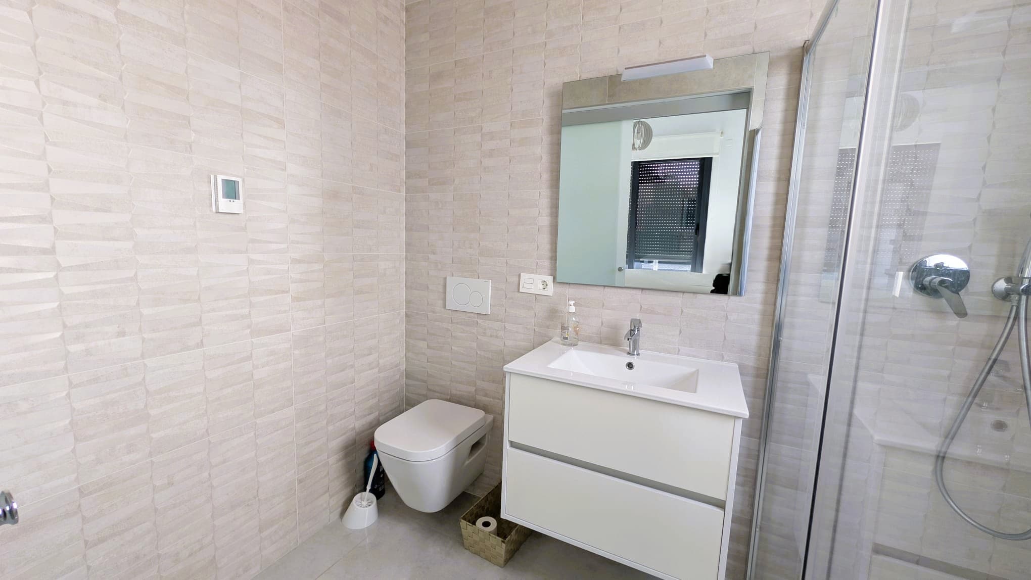 4 bed Detached Villa in Cabo Roig - 11