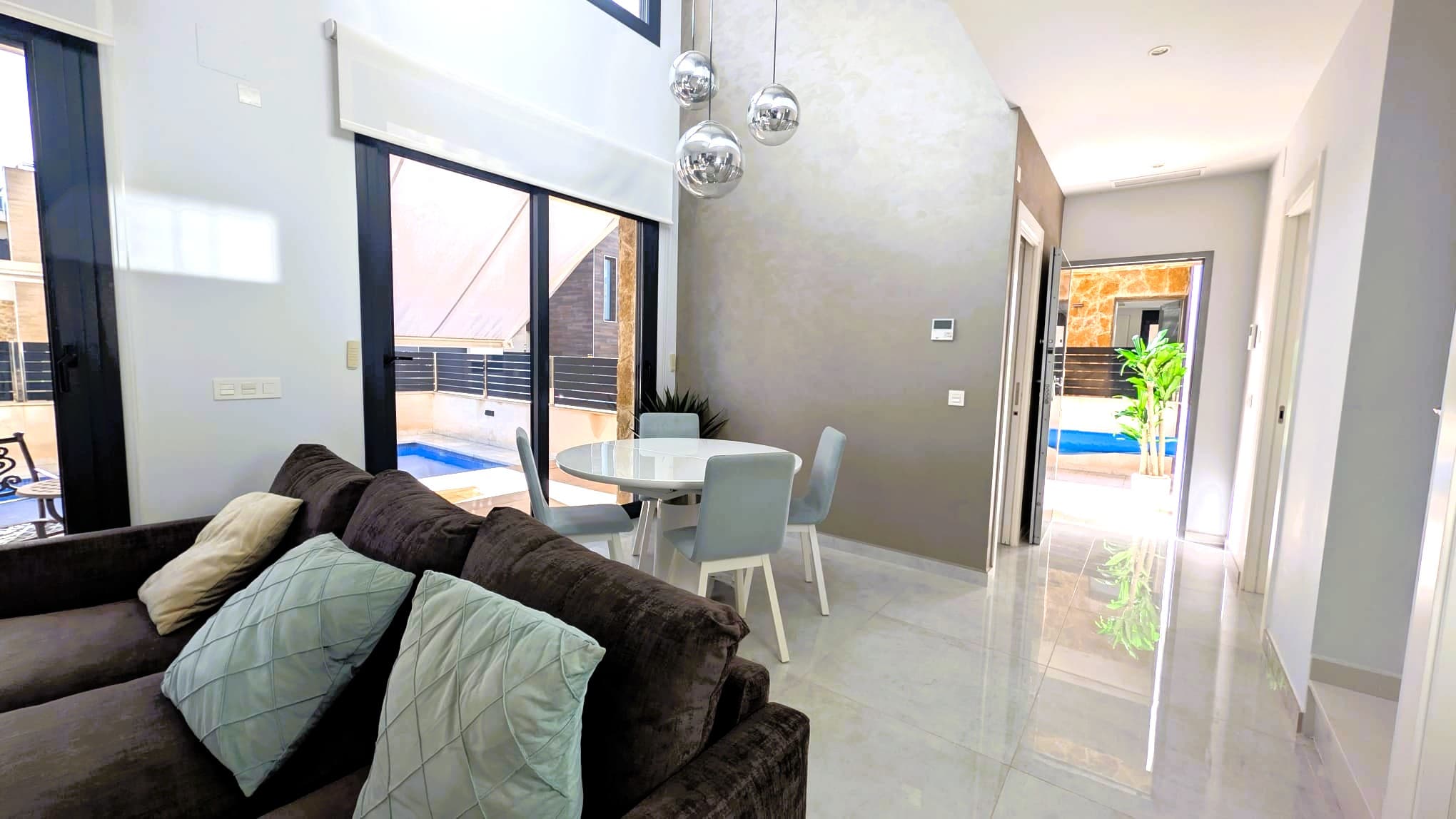4 bed Detached Villa in Cabo Roig - 21
