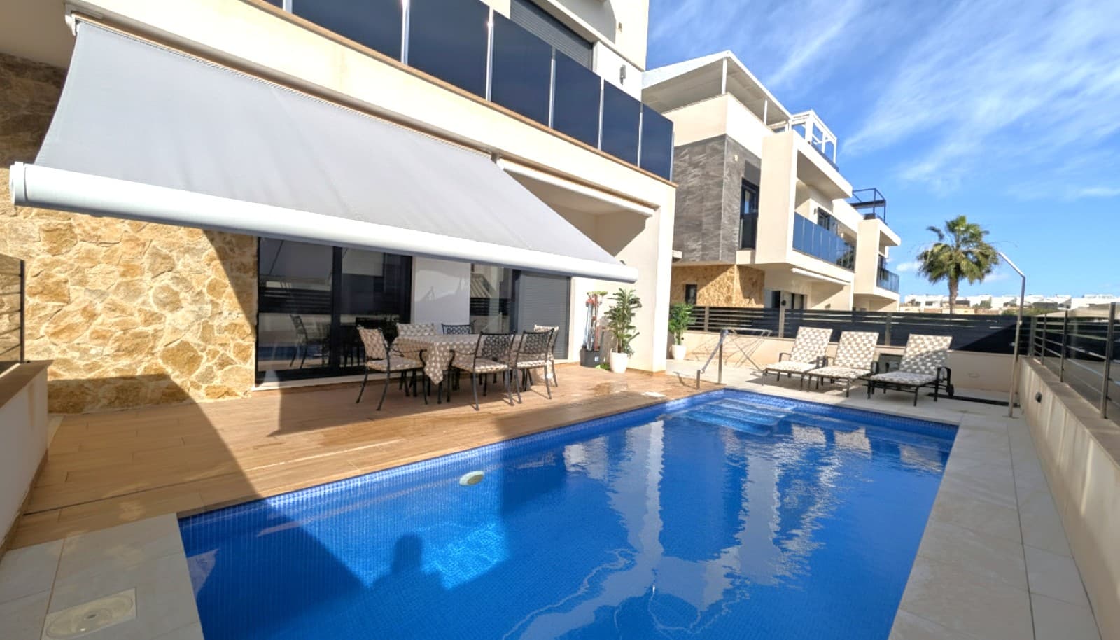 4 bed Detached Villa in Cabo Roig - 25