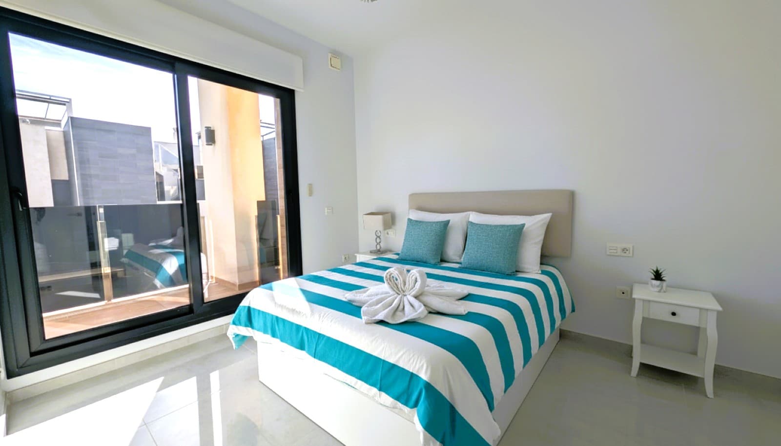 4 bed Detached Villa in Cabo Roig - 31