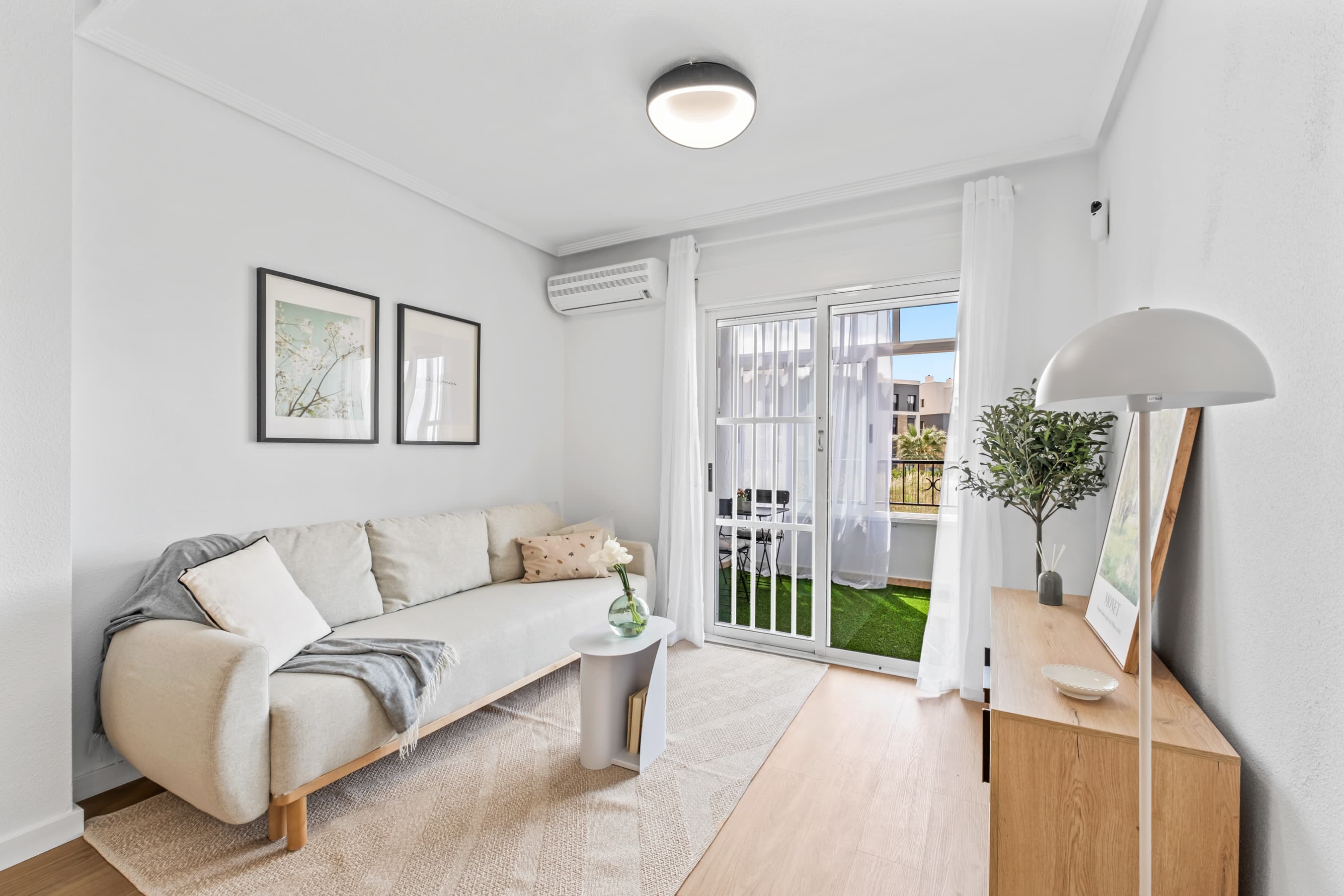Tussenverdieping Appartement met 2 slaapkamers in Playa Flamenca - 21