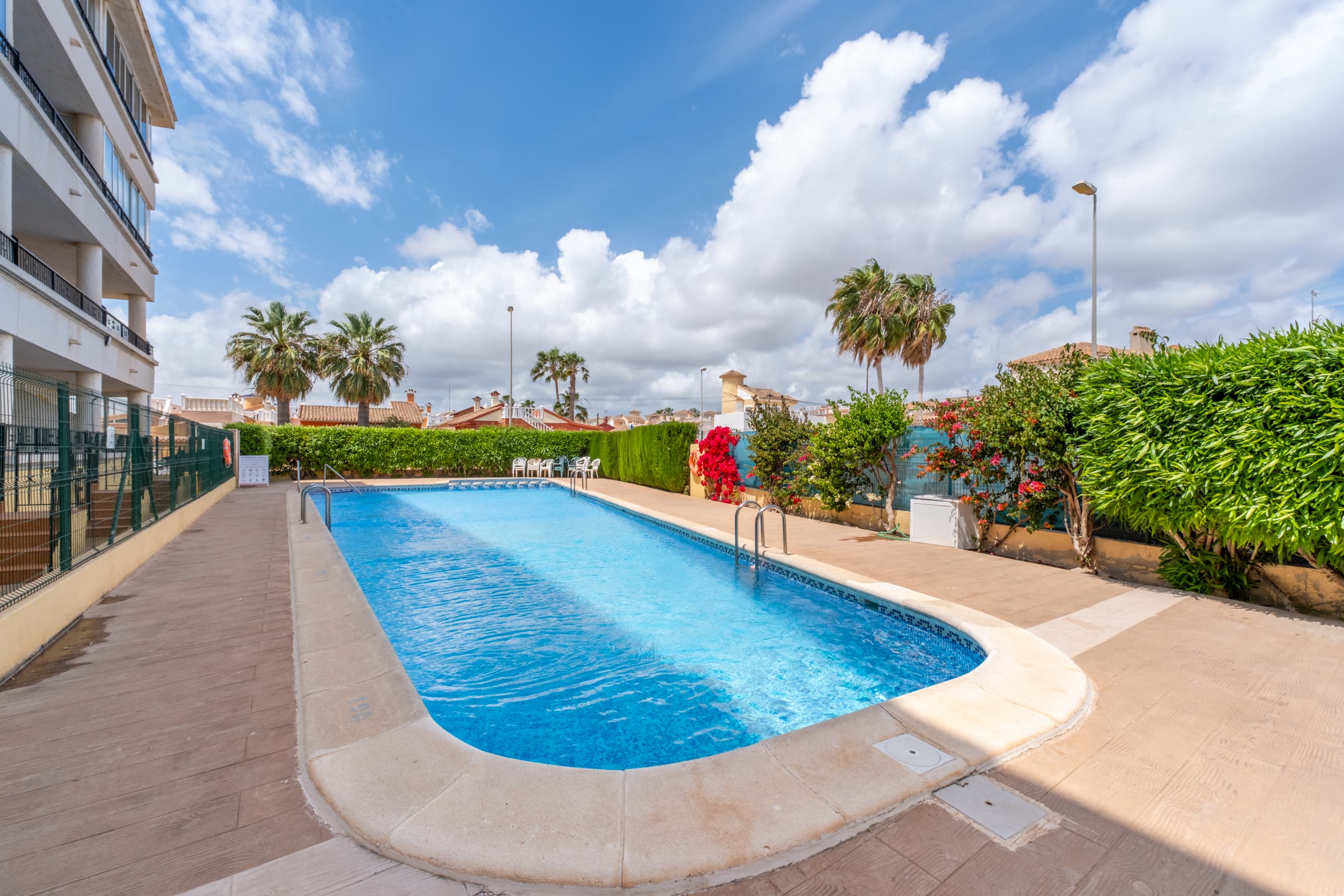 Tussenverdieping Appartement met 2 slaapkamers in Playa Flamenca - 27