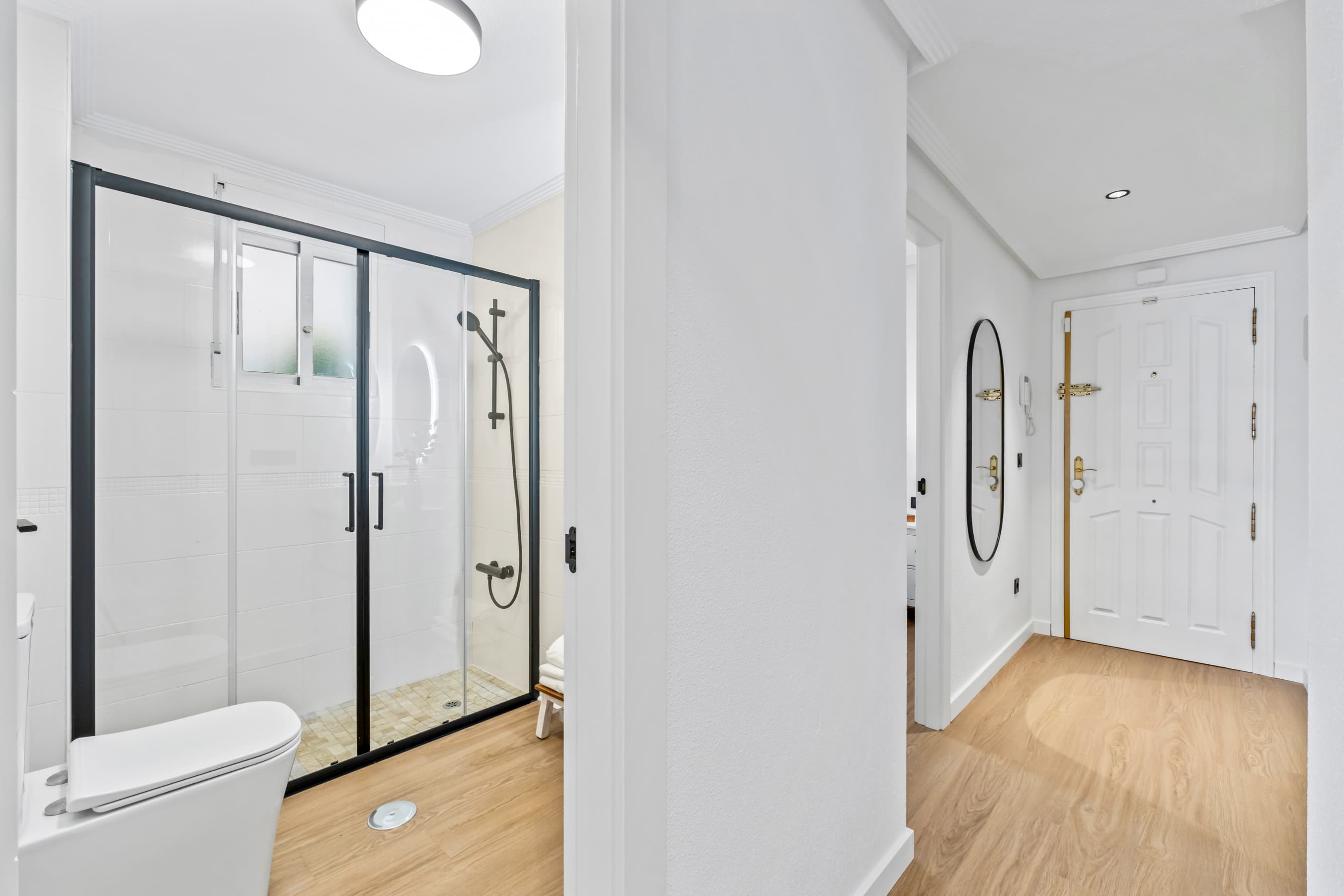 Tussenverdieping Appartement met 2 slaapkamers in Playa Flamenca - 8