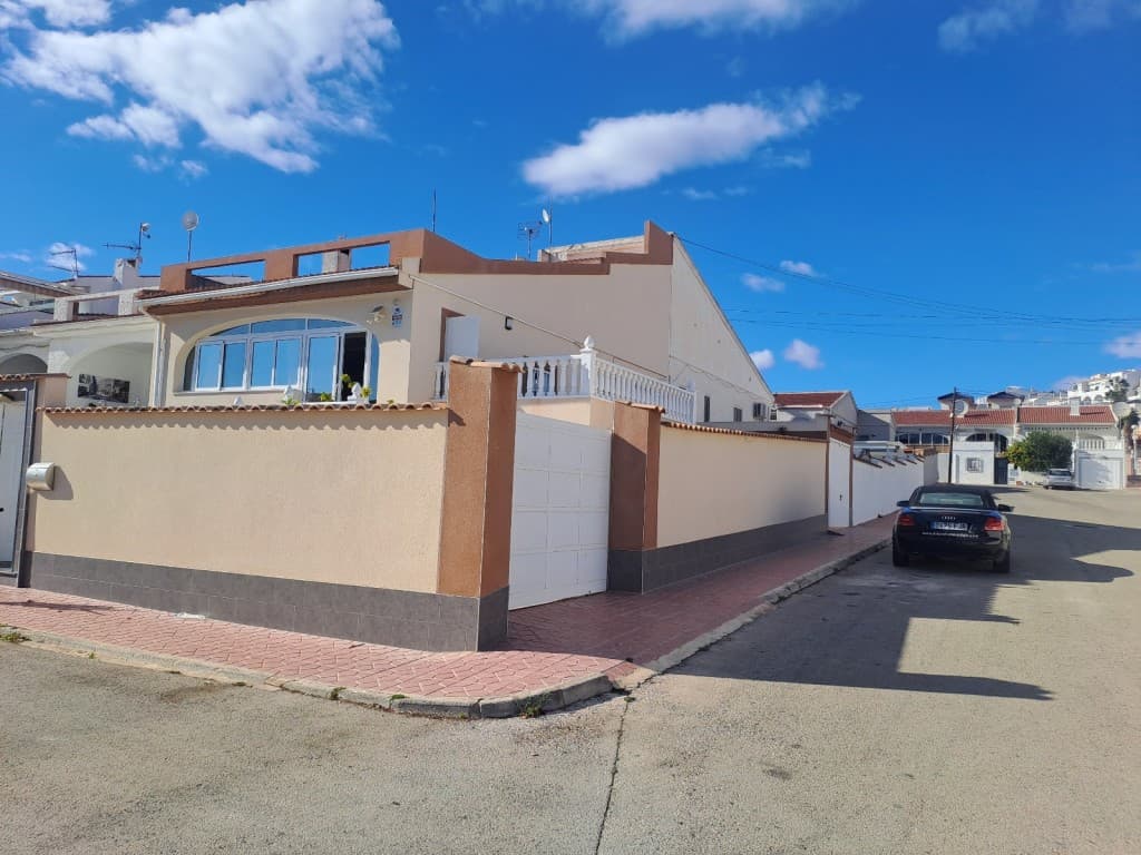 Vrijstaande Villa met 4 slaapkamers in Ciudad Quesada - 1