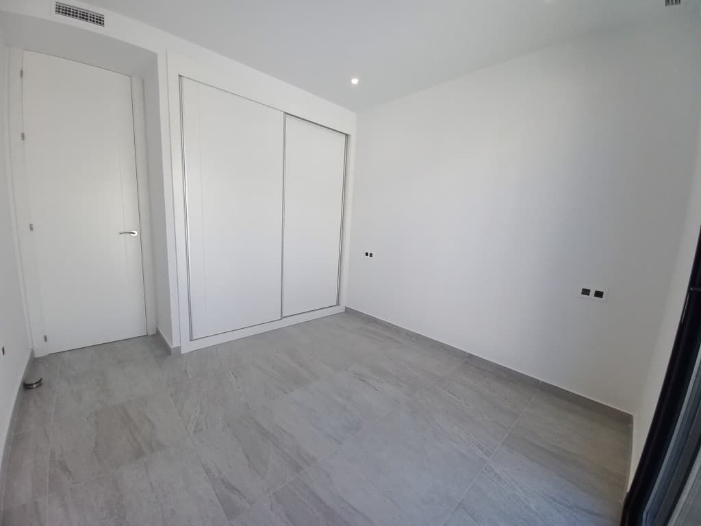 Vrijstaande Villa met 5 slaapkamers in San Miguel de Salinas - 7