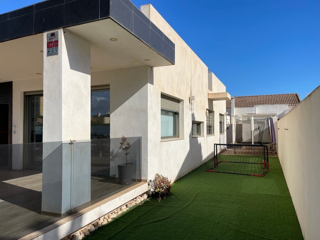 Villa - Chalet de 6 dormitorios en Mar de Cristal - 15