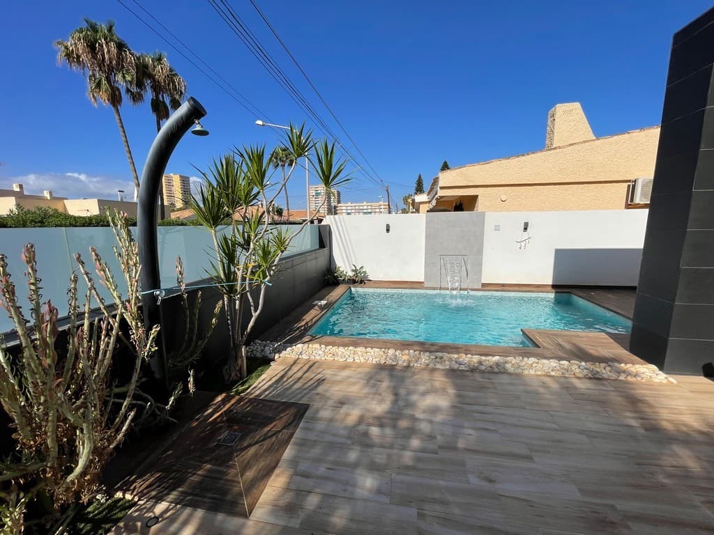 Villa - Chalet de 6 dormitorios en Mar de Cristal - 16