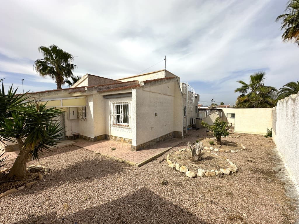 Vrijstaande Villa met 3 slaapkamers in Ciudad Quesada - 5