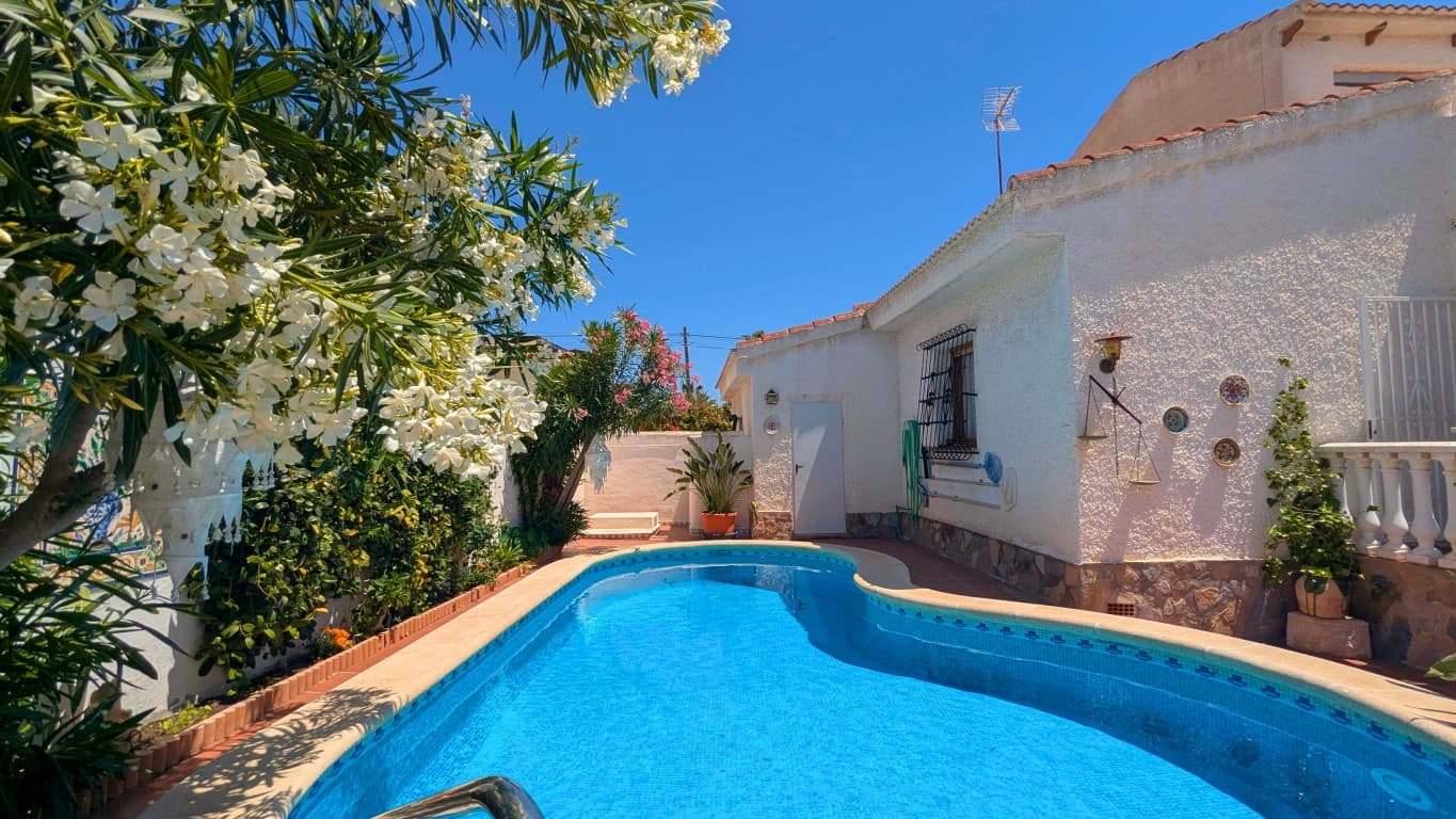 Villa - Chalet de 4 dormitorios en Ciudad Quesada - 17