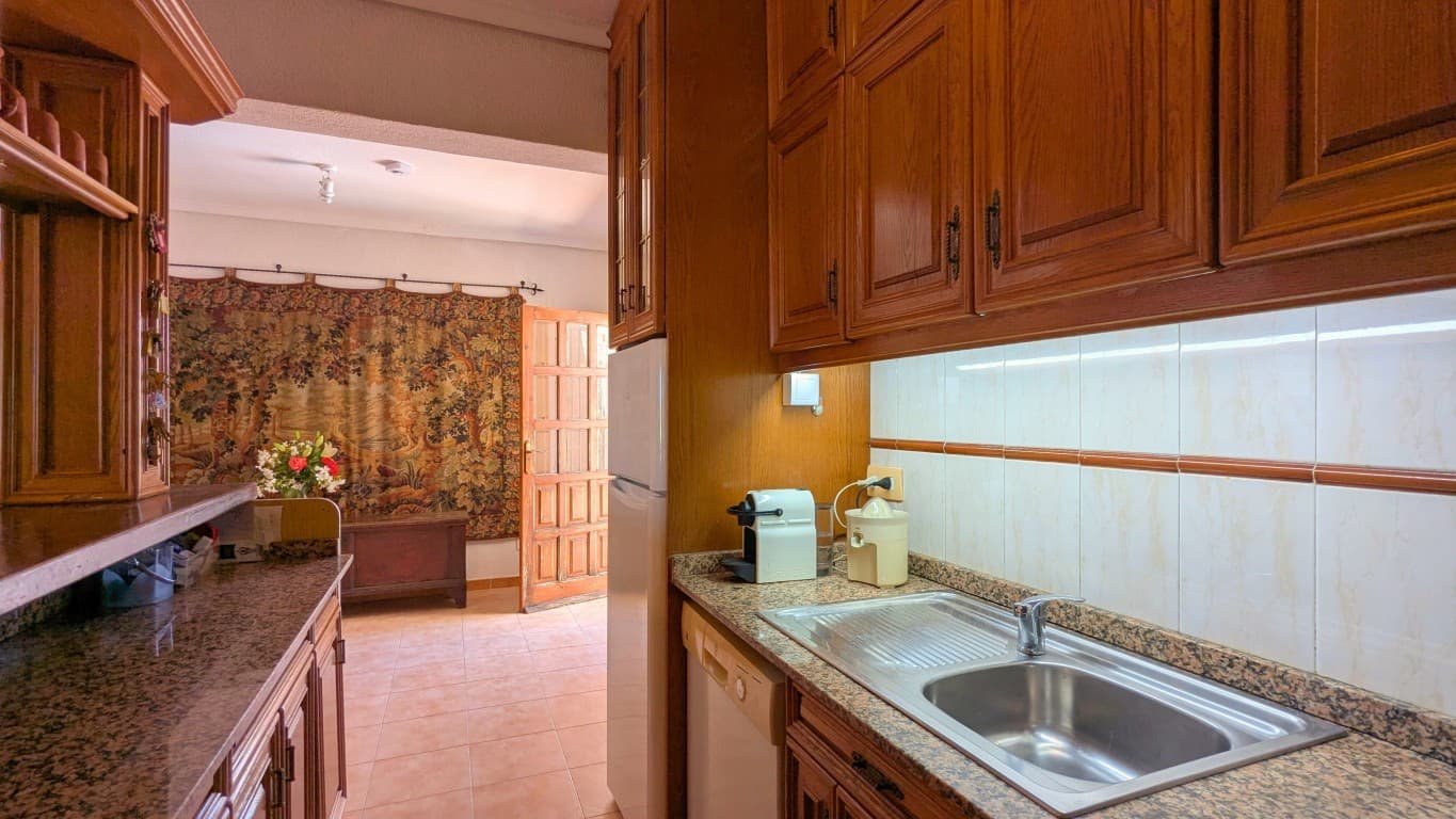 Villa - Chalet de 4 dormitorios en Ciudad Quesada - 28