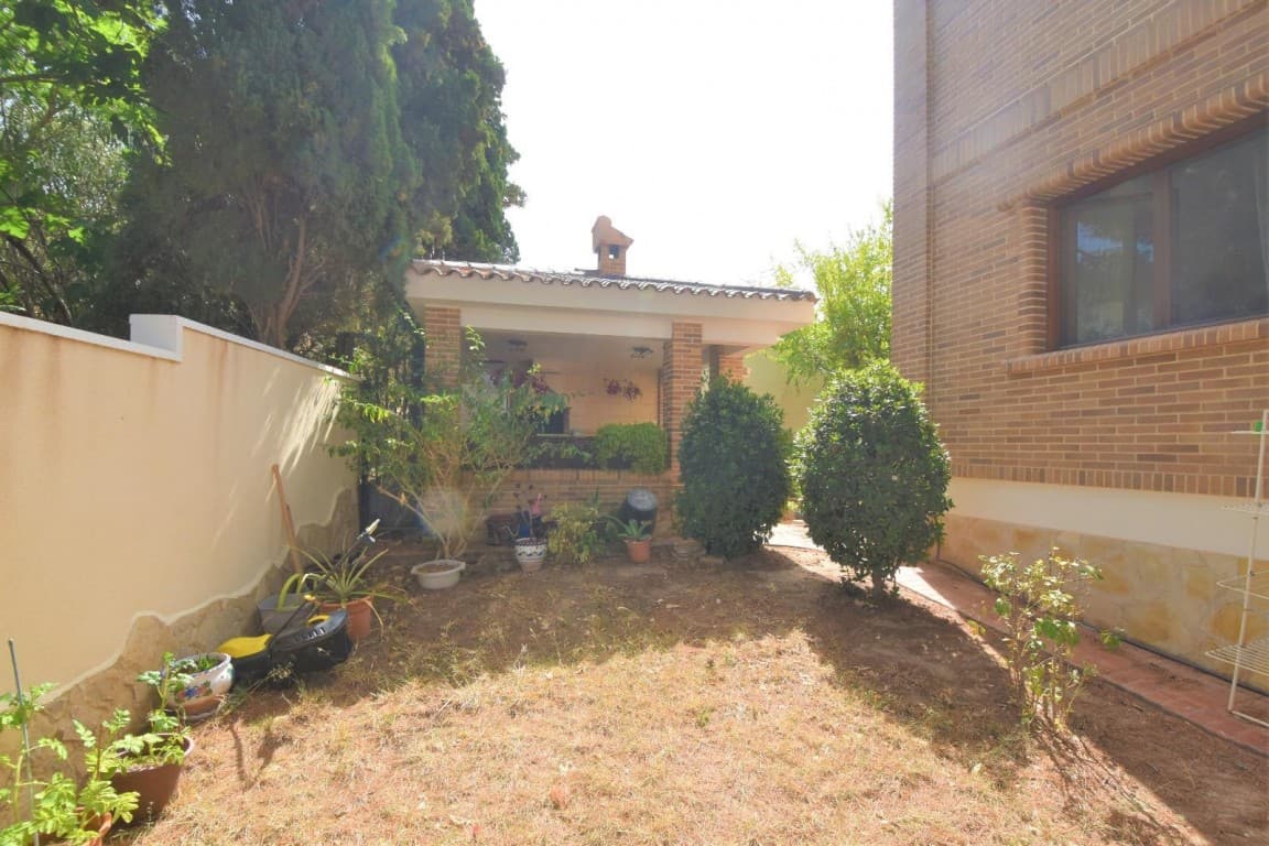 Vrijstaande Villa met 5 slaapkamers in Ciudad Quesada - 47
