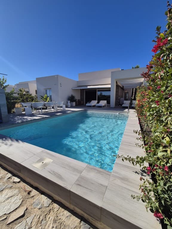 Vrijstaande Villa met 3 slaapkamers in La Finca Golf - 1