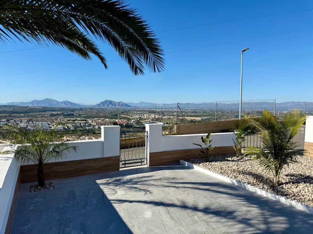 Semi-Vrijstaande Villa met 3 slaapkamers in Ciudad Quesada - 8