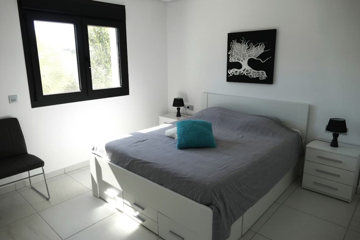 Vrijstaande Villa met 4 slaapkamers in Benijofar - 9
