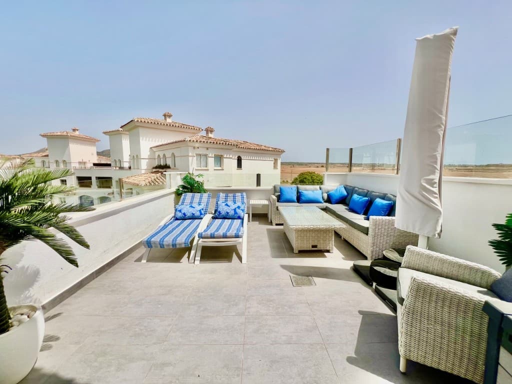 Ático de 2 dormitorios en Hacienda Riquelme - 1