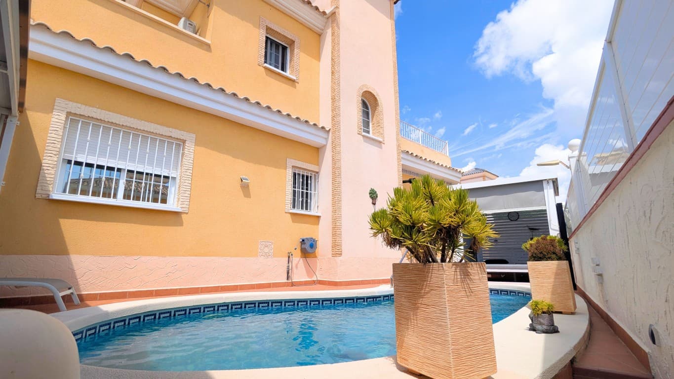 3 bed Detached Villa in Lo Crispin - 3