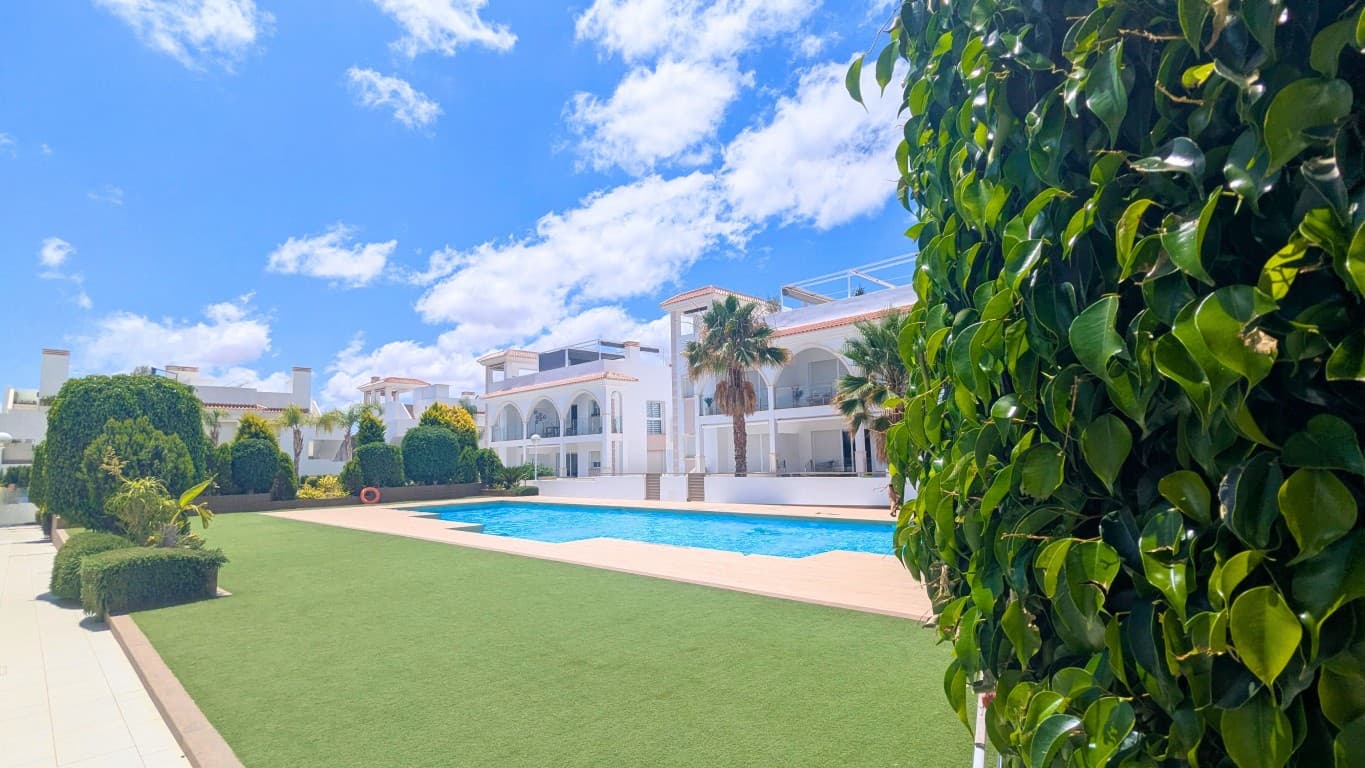 2 bed Middle Floor Apartment in Ciudad Quesada - 38