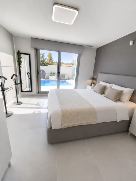 Vrijstaande Villa met 3 slaapkamers in San Miguel de Salinas - 10