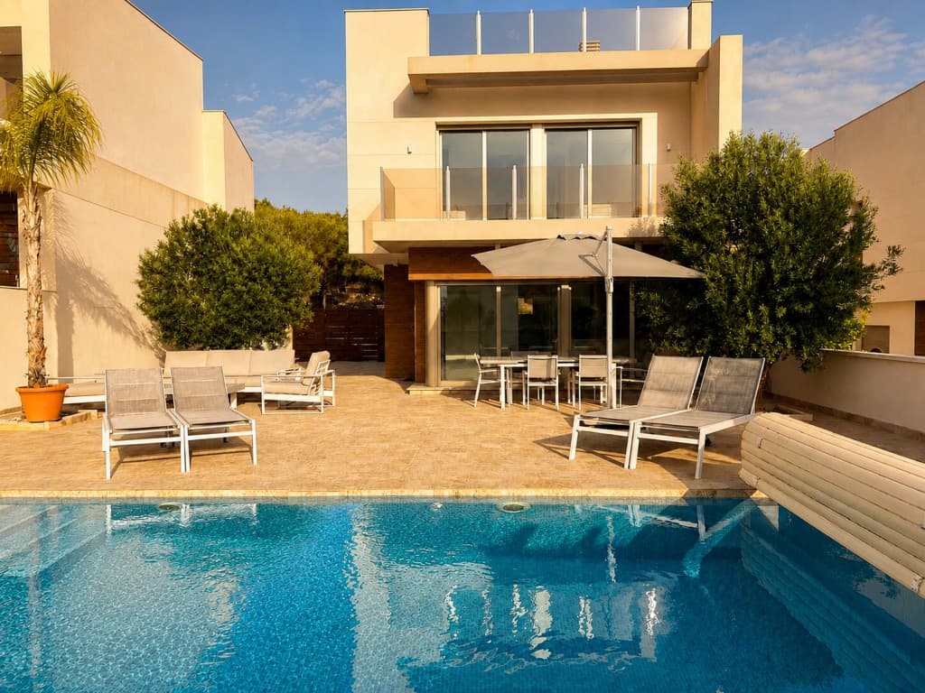 3 bed Detached Villa in San Miguel de Salinas - 3
