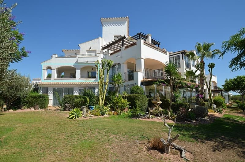 2 bed Middle Floor Apartment in Hacienda Riquelme - 1