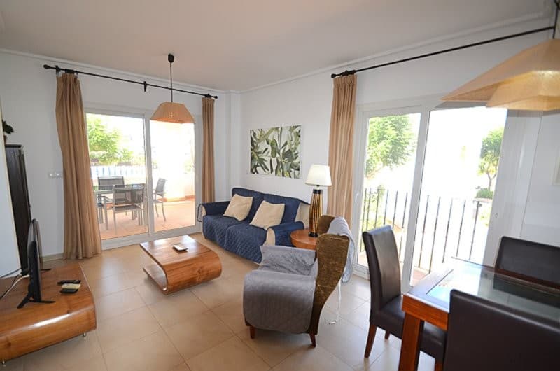 2 bed Middle Floor Apartment in Hacienda Riquelme - 3